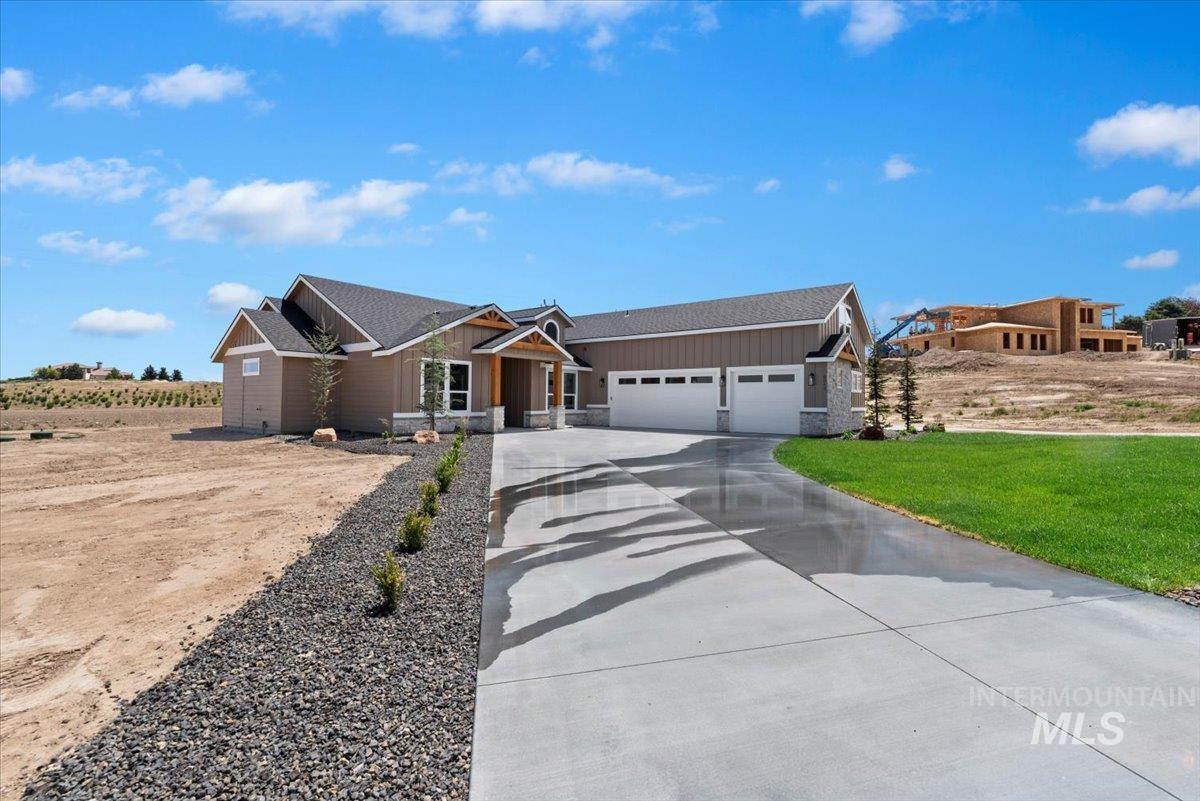 8043 S Golden Hills Property Photo 3