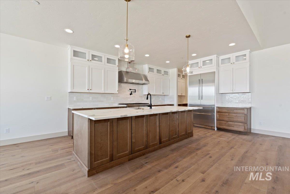8043 S Golden Hills Property Photo 10