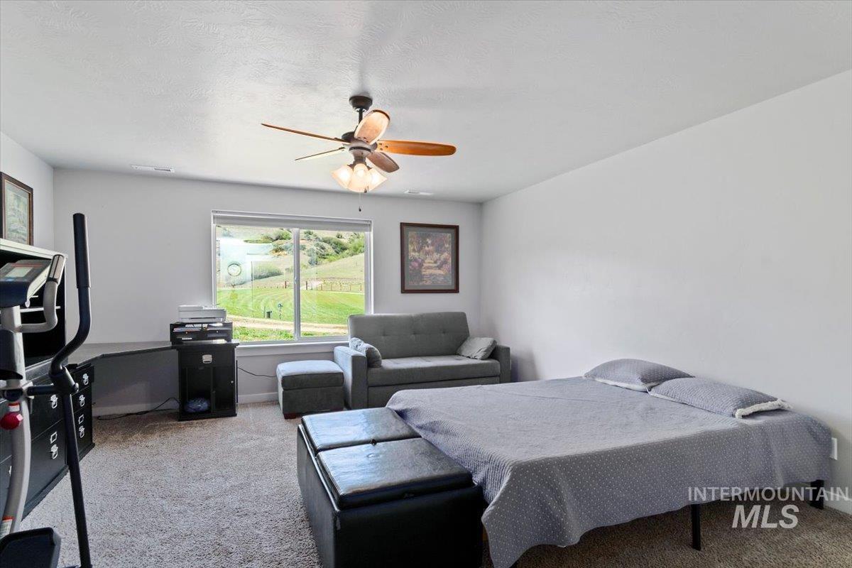 34 Deirdre Dr Property Photo 25