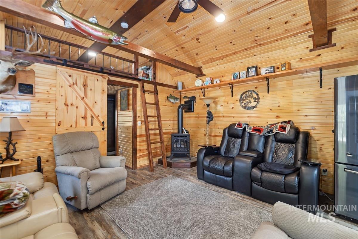 208 Mcleod Ln Property Photo