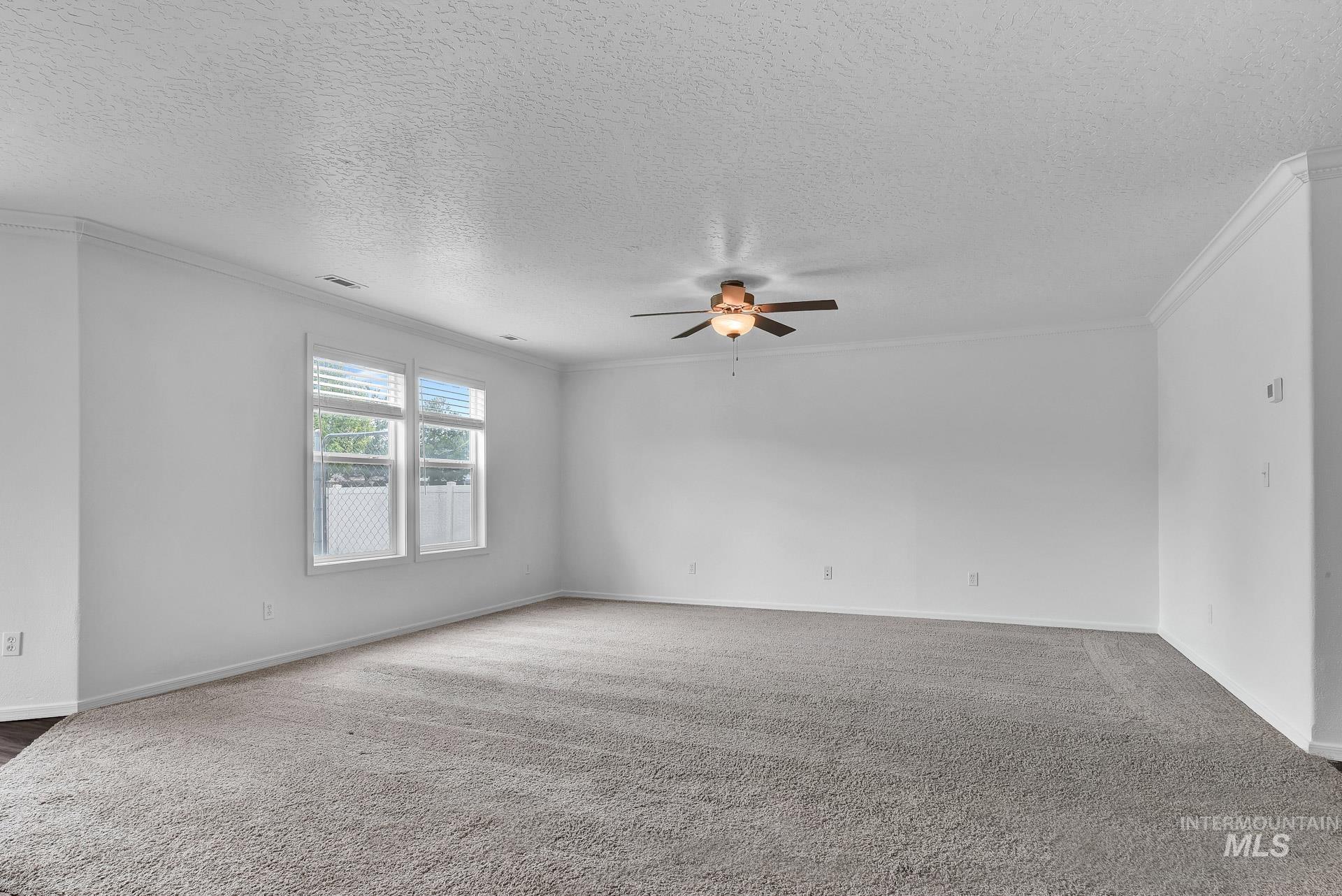 9458 W Littlewood Dr Property Photo 10