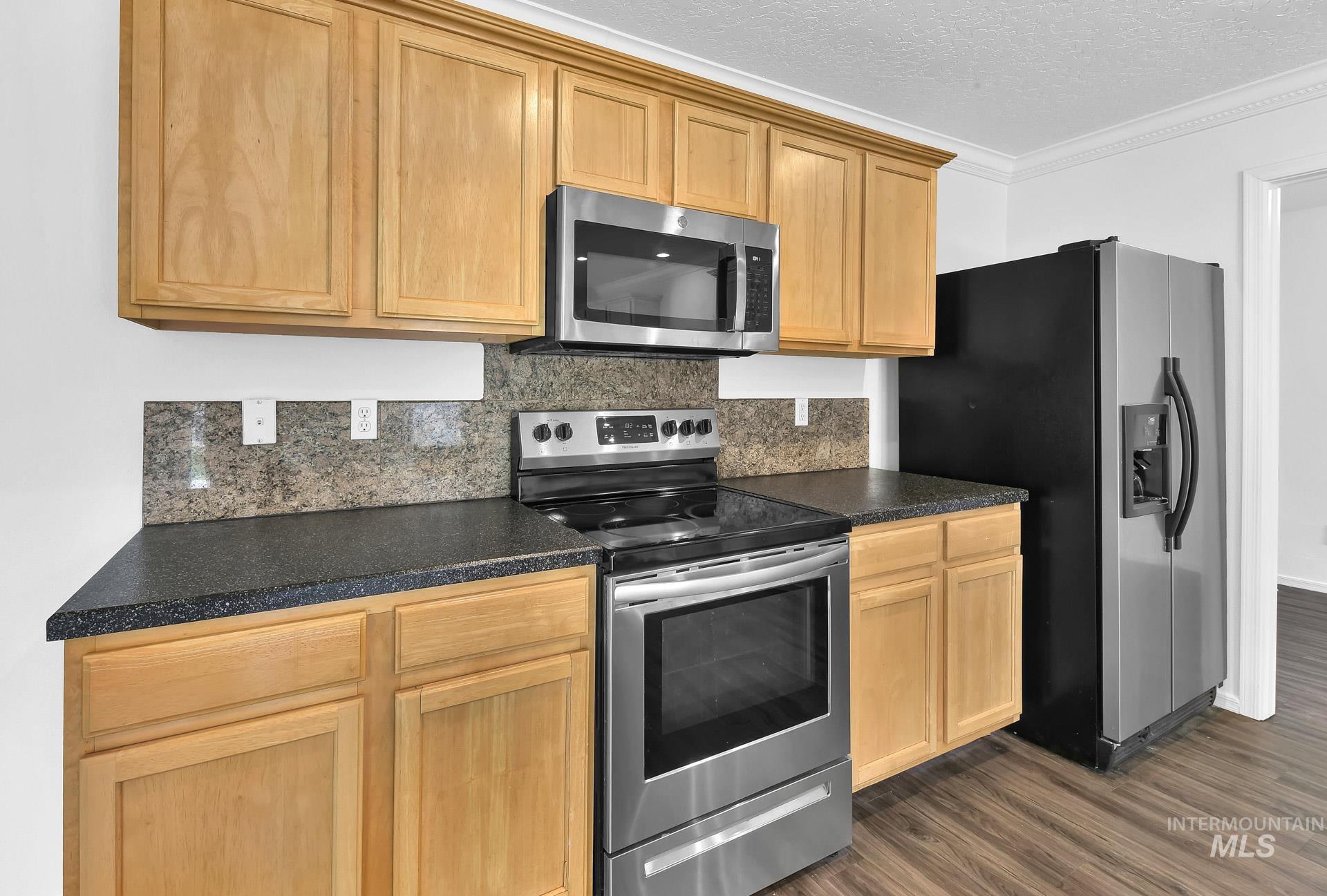 9458 W Littlewood Dr Property Photo 15