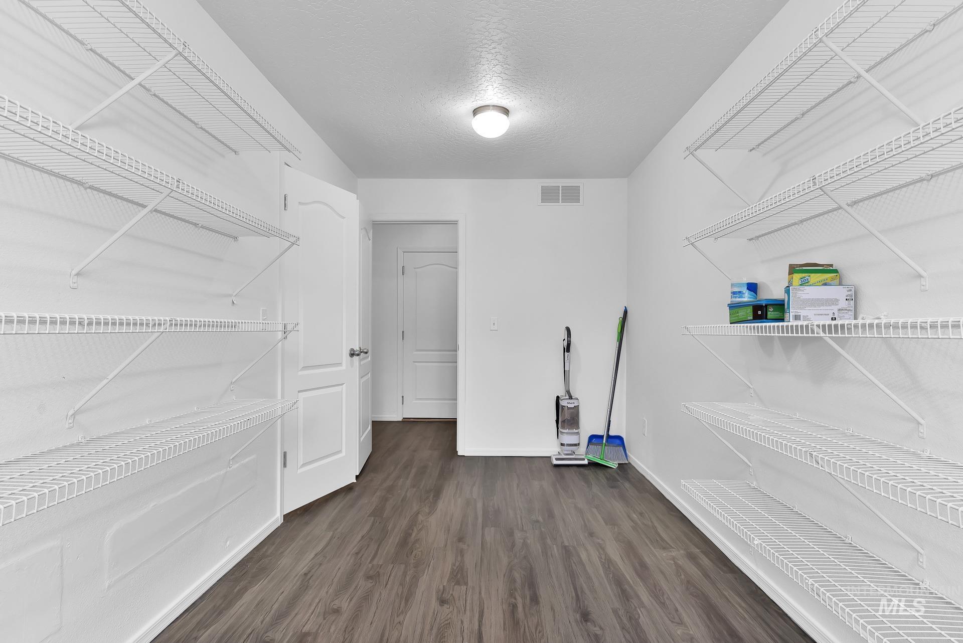 9458 W Littlewood Dr Property Photo 20