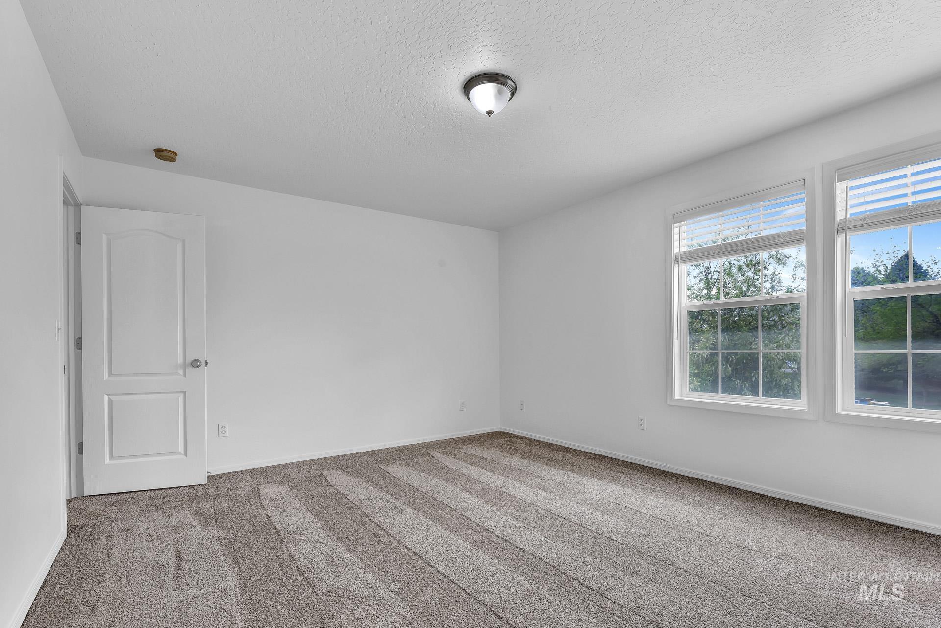 9458 W Littlewood Dr Property Photo 28