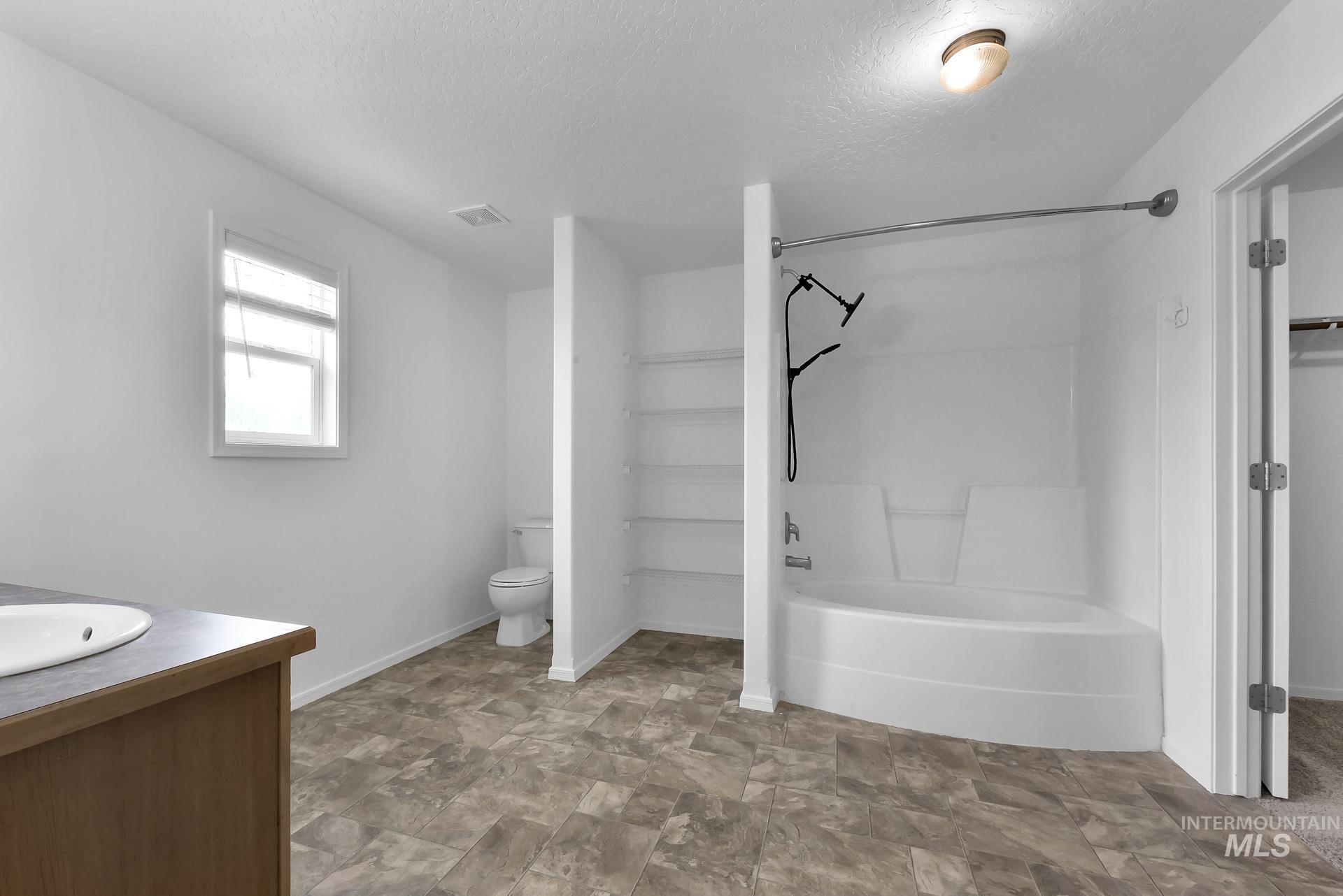 9458 W Littlewood Dr Property Photo 32