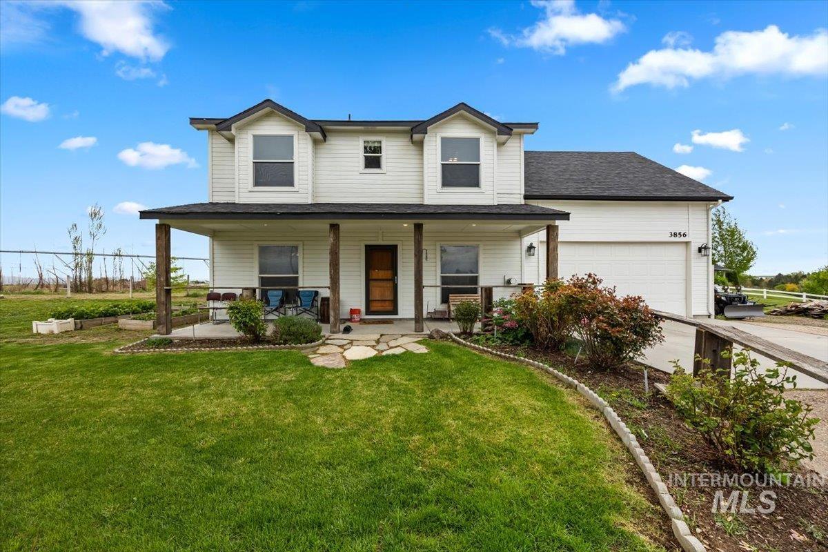 3856 Wood Way Property Photo 1
