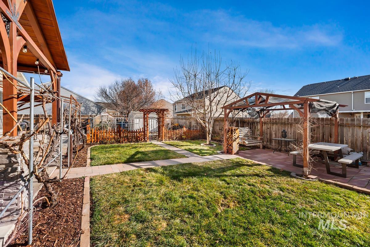 8207 E Shallon Drive Property Photo 18