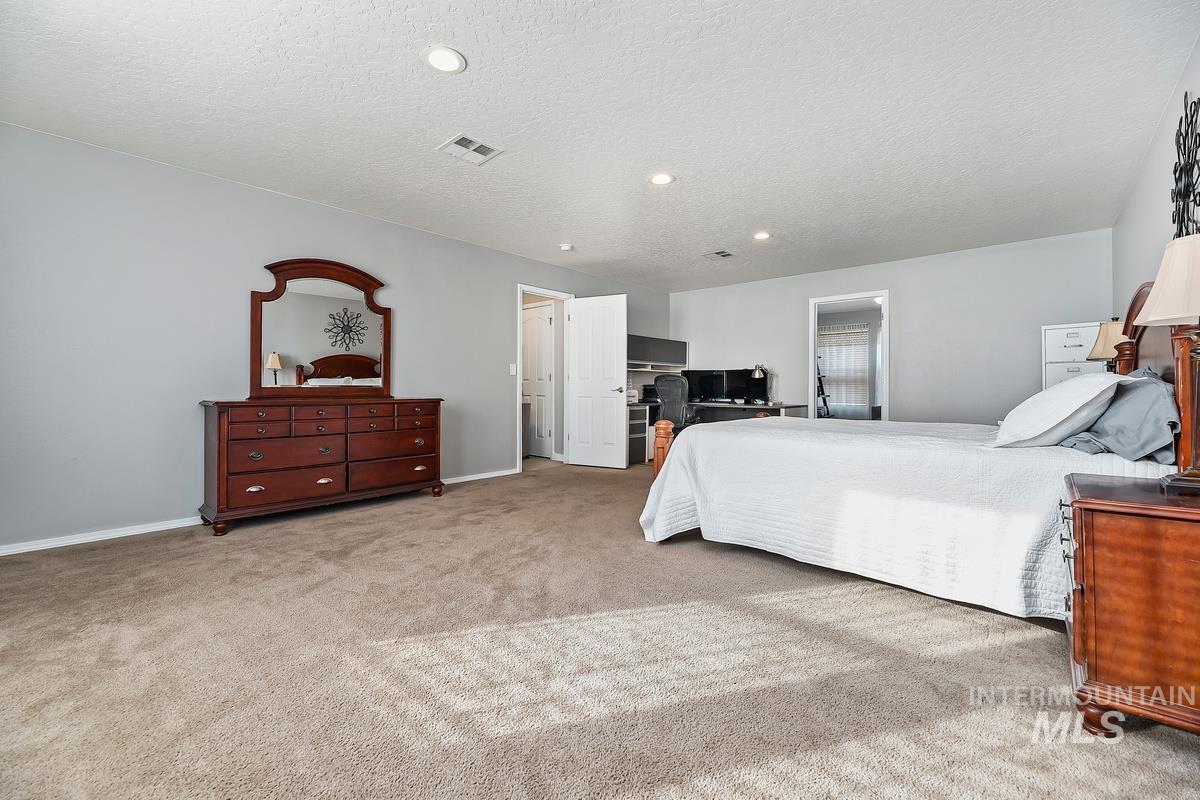 8207 E Shallon Drive Property Photo 24