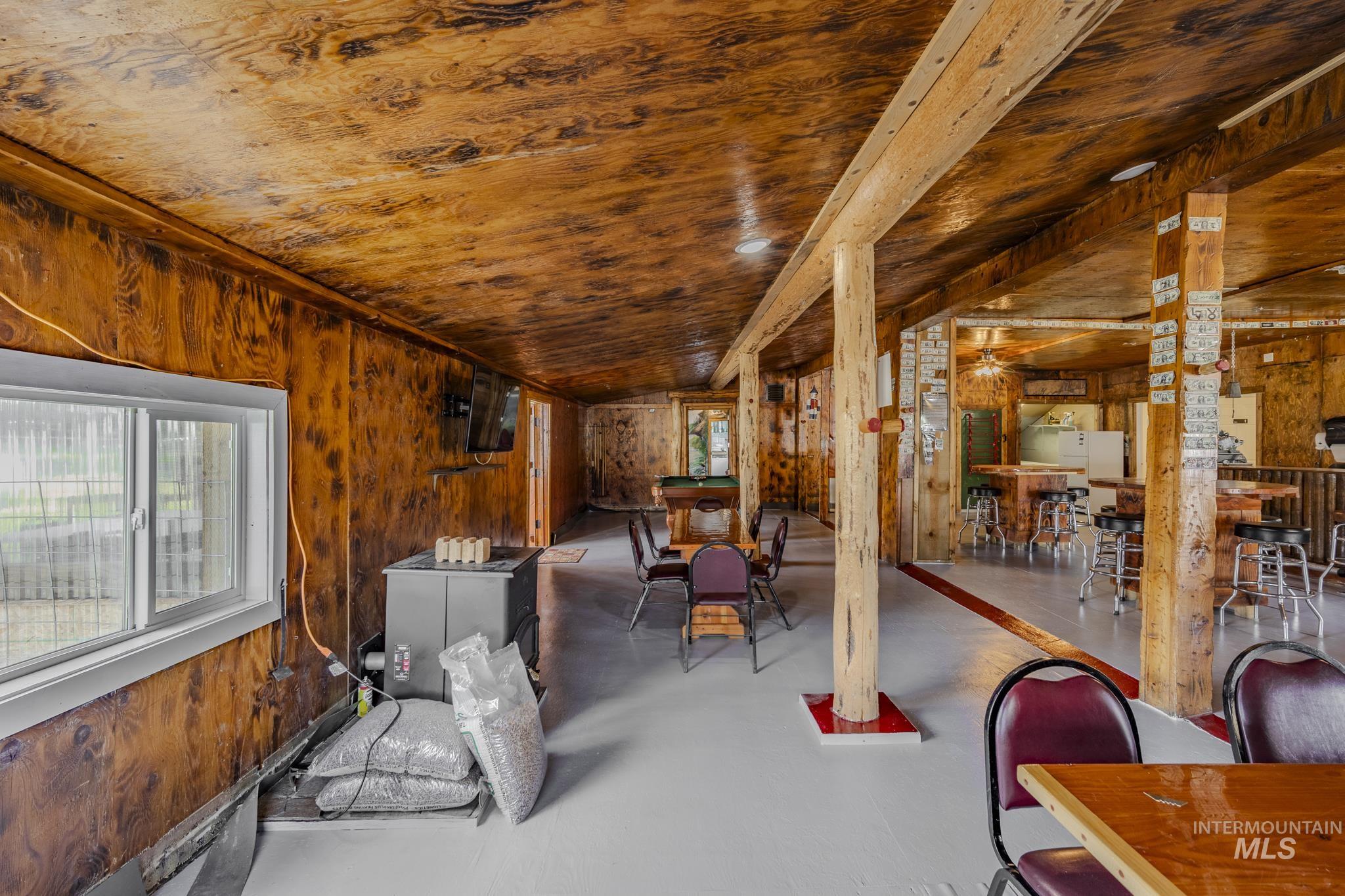 308 Main St. Property Photo 17
