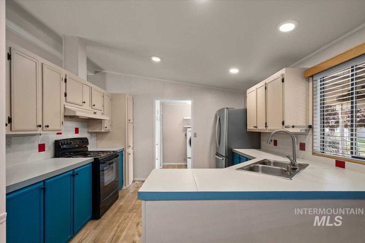 8336 W Willowdale Drive Property Photo 8