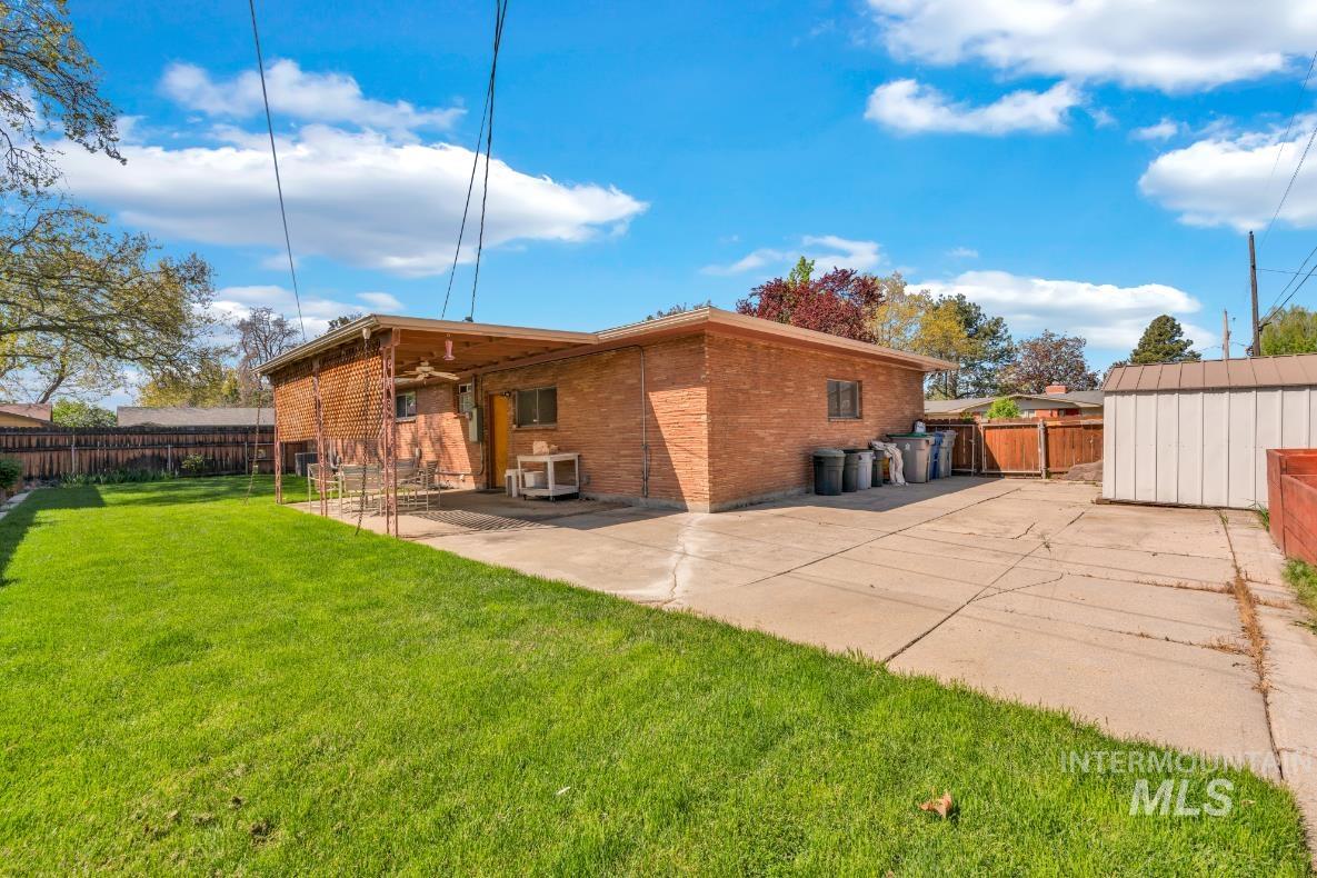 2306 N Grandee St. Property Photo 32