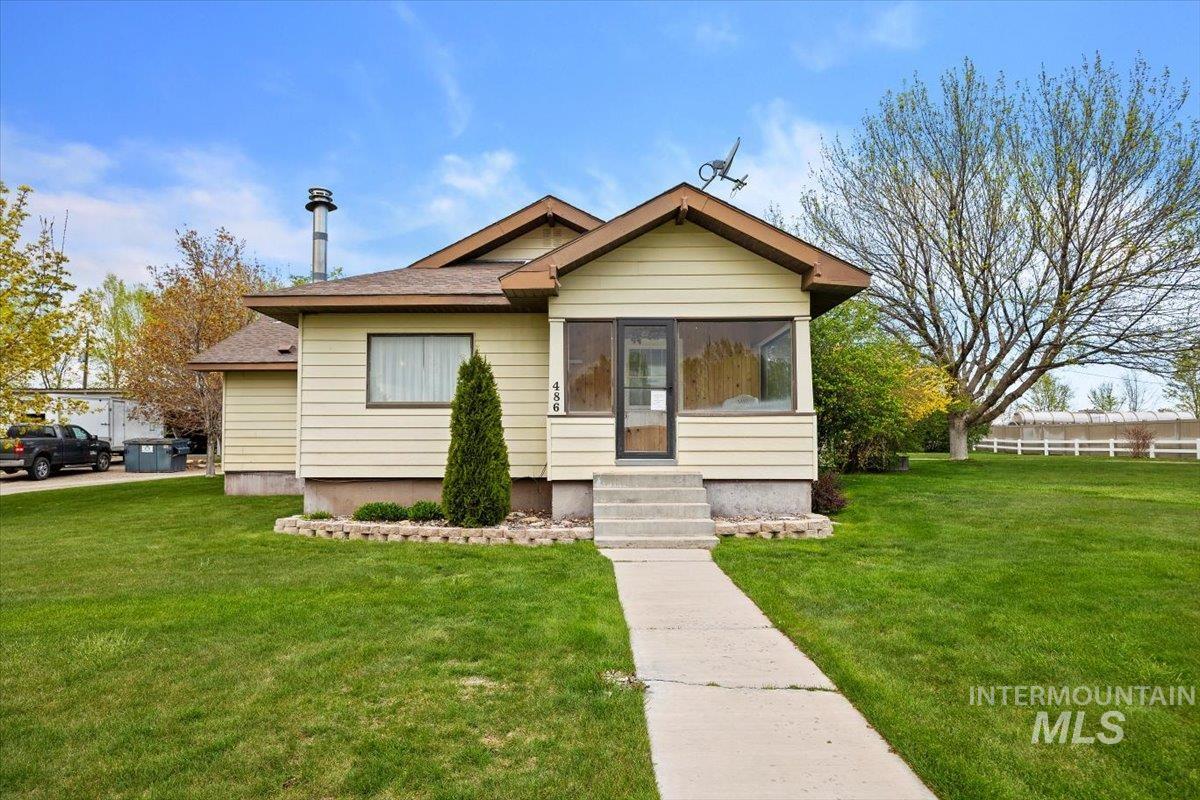 486 W 45 N Property Photo 5