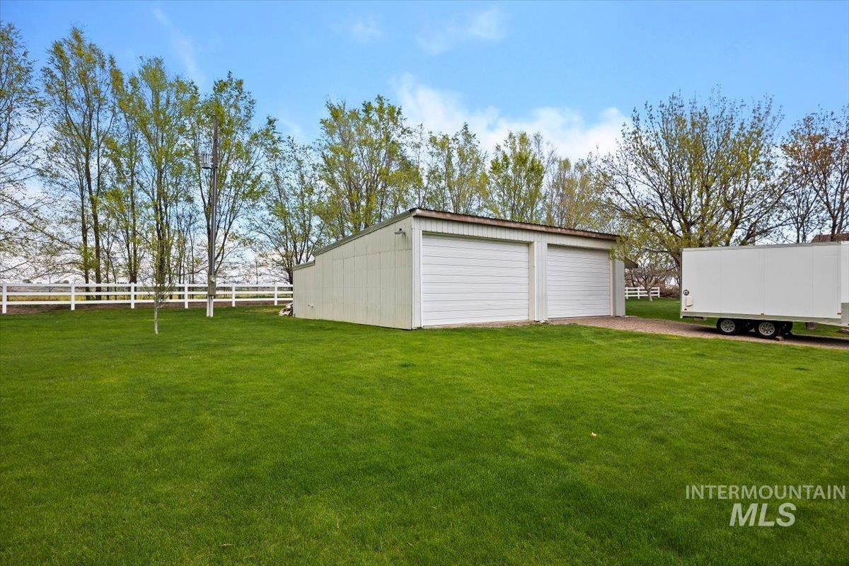 486 W 45 N Property Photo 14