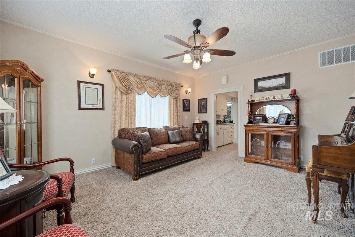 486 W 45 N Property Photo 23