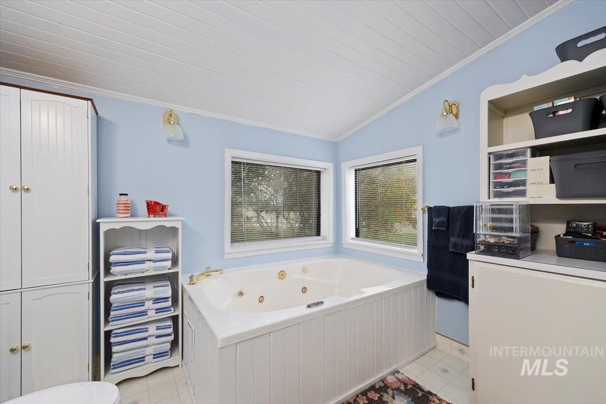 486 W 45 N Property Photo 29