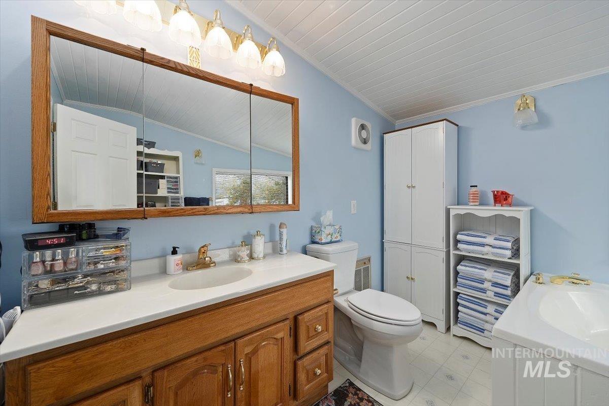 486 W 45 N Property Photo 30