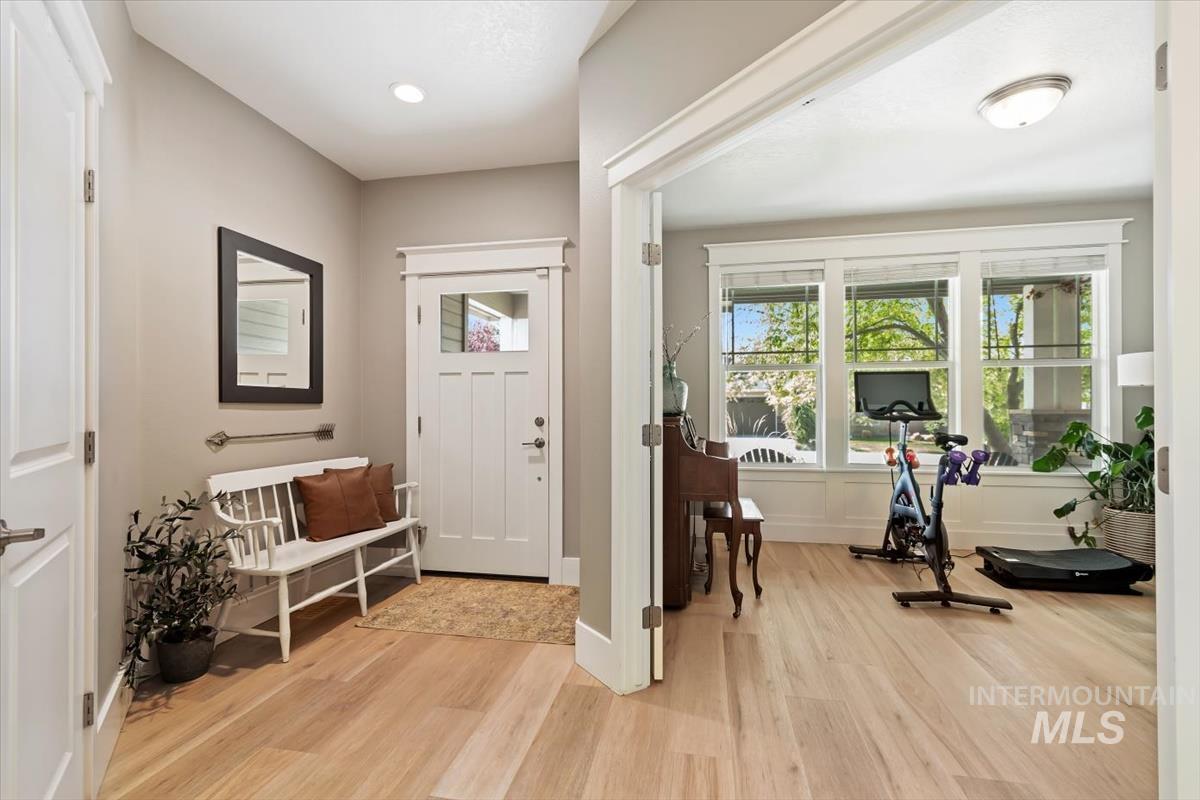 5506 E Felly Rim Ct. Property Photo 6