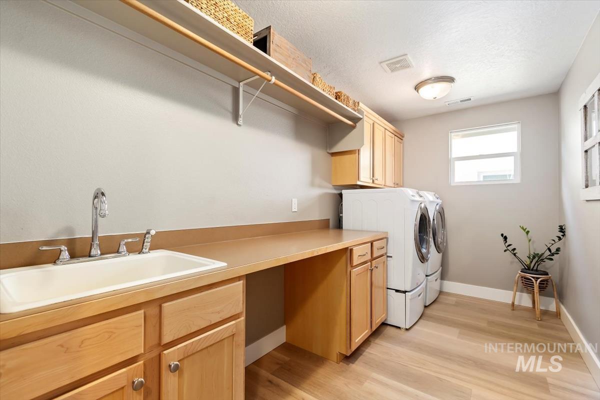 5506 E Felly Rim Ct. Property Photo 36
