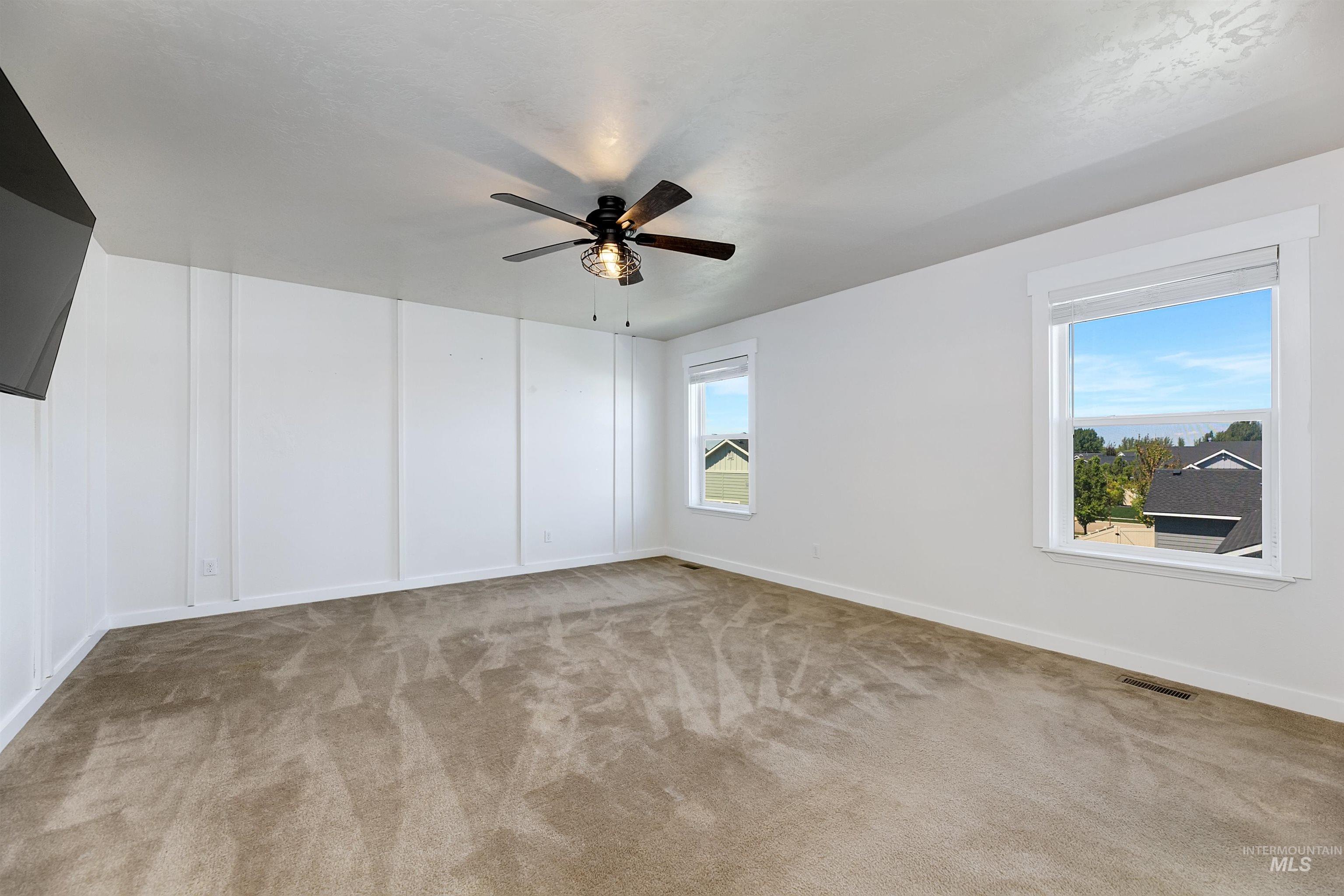 1052 E Sicily Property Photo 12