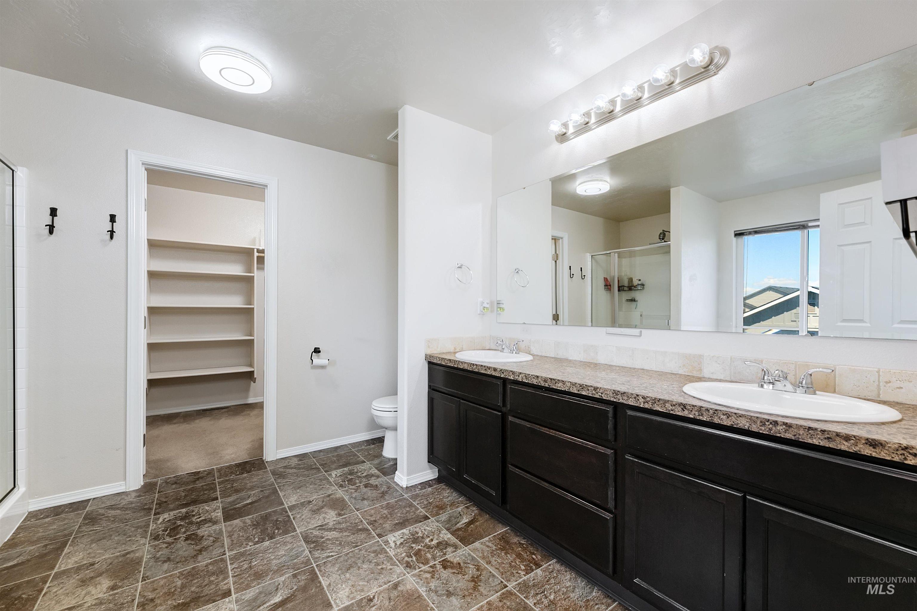 1052 E Sicily Property Photo 13