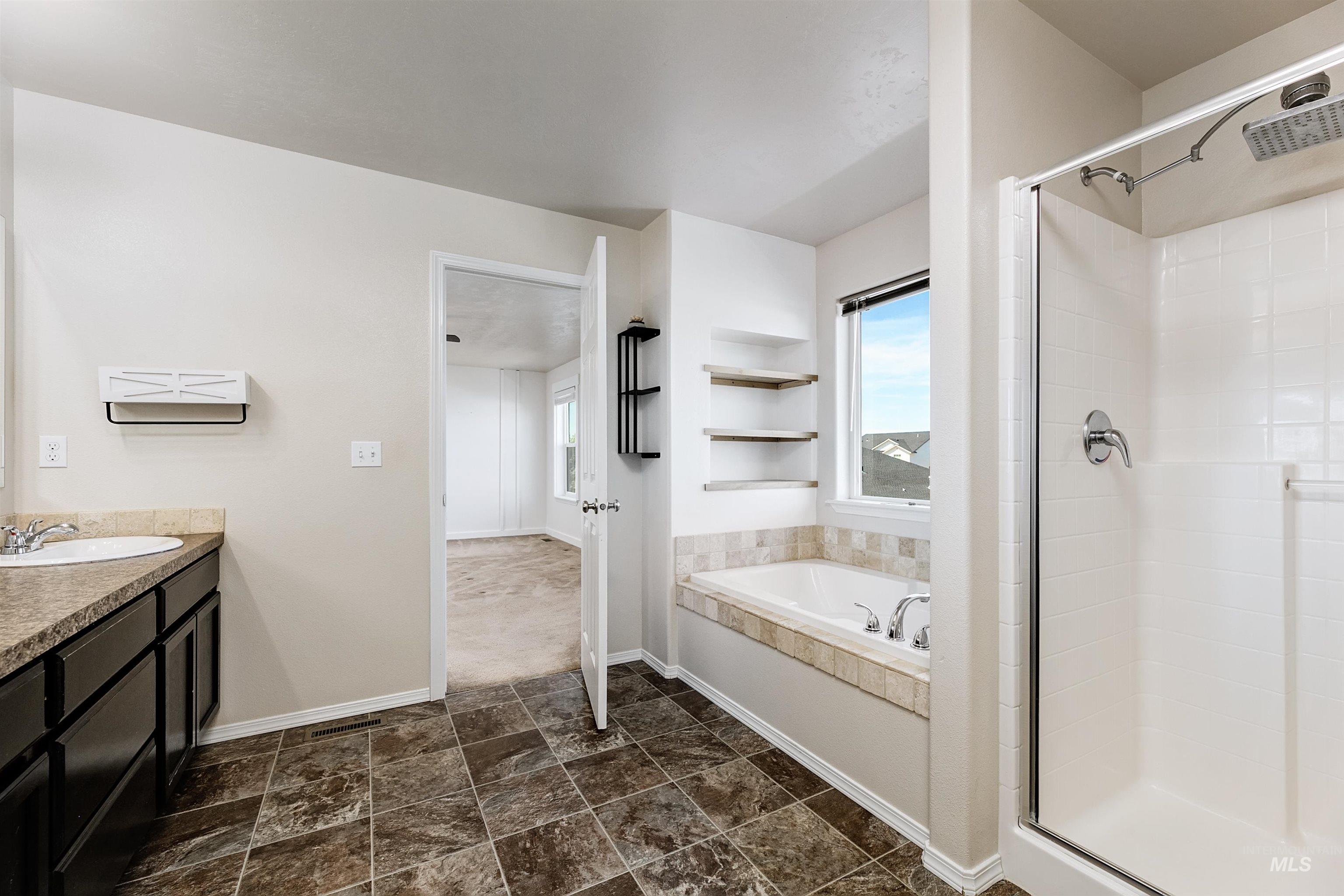 1052 E Sicily Property Photo 14