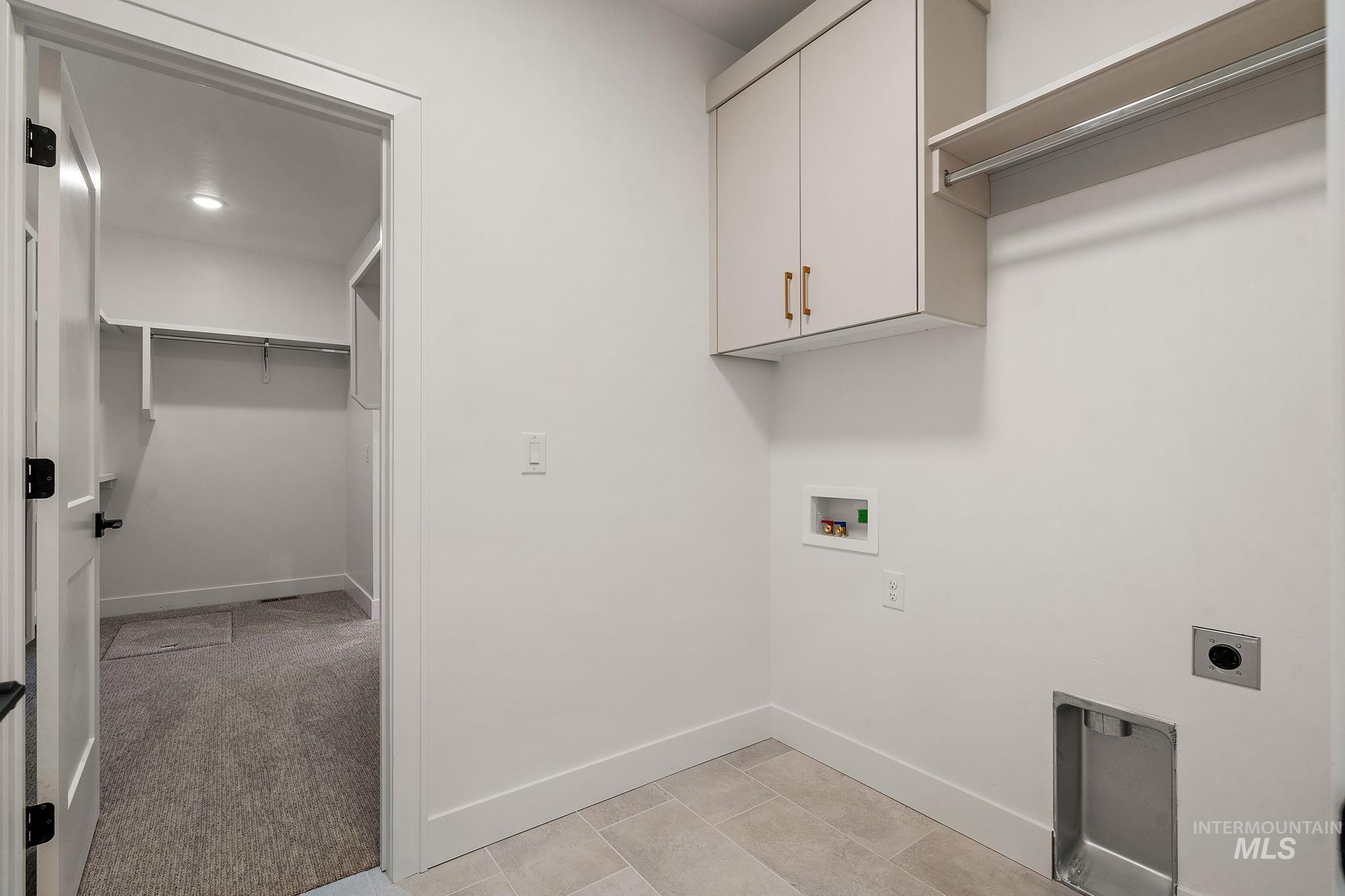 1700 Black Elm Property Photo 23