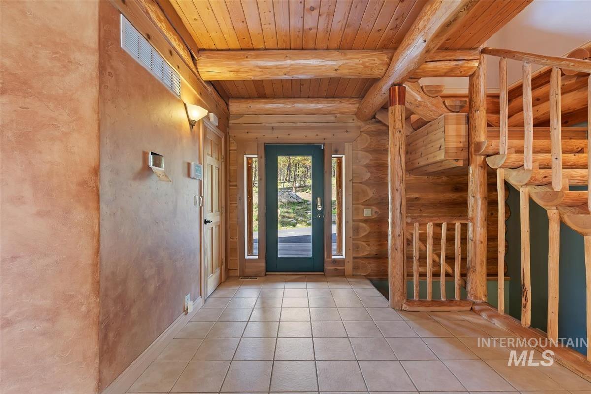 93 Blue Shadow Property Photo 5