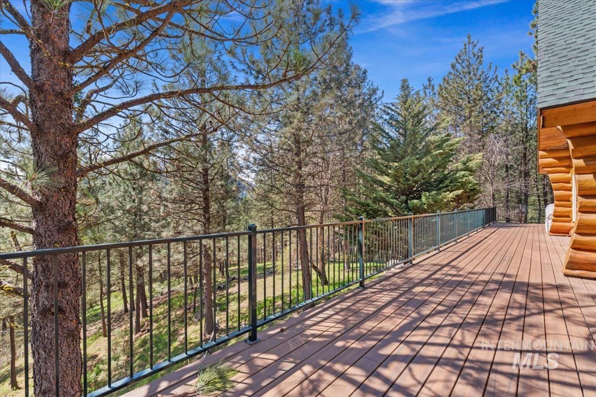 93 Blue Shadow Property Photo 10