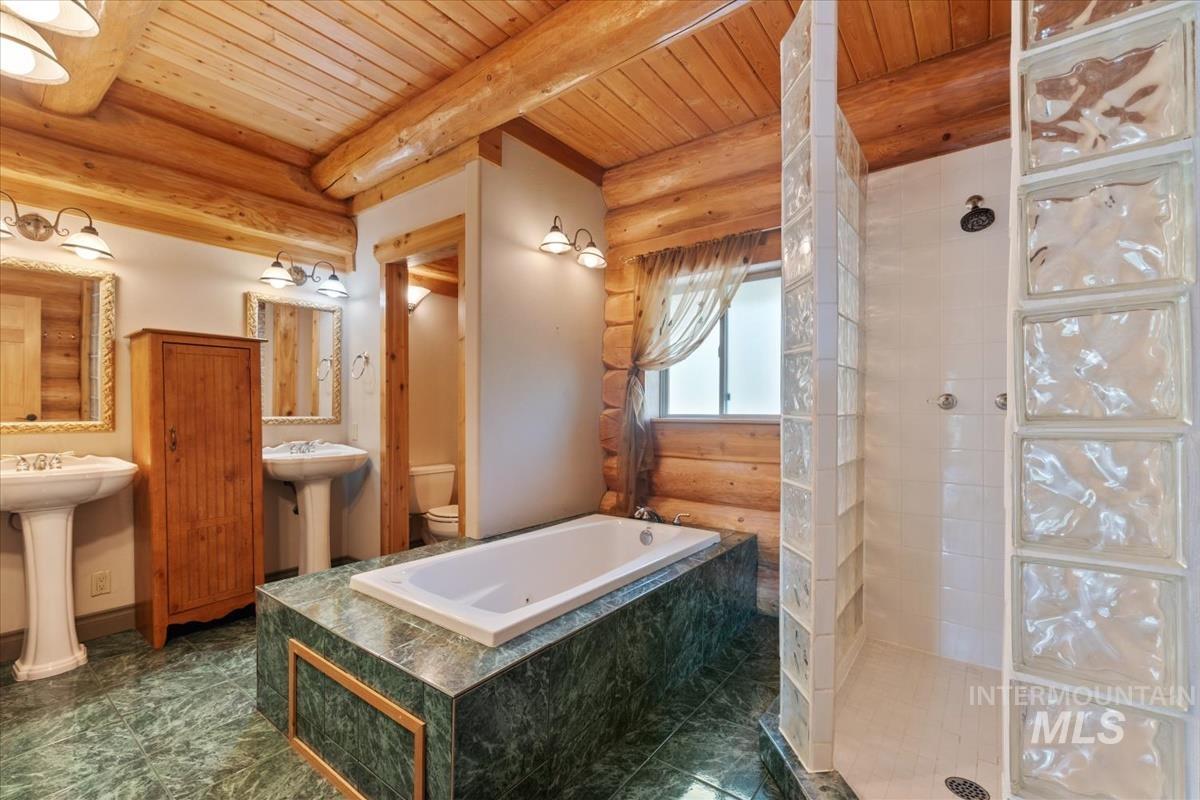 93 Blue Shadow Property Photo 20