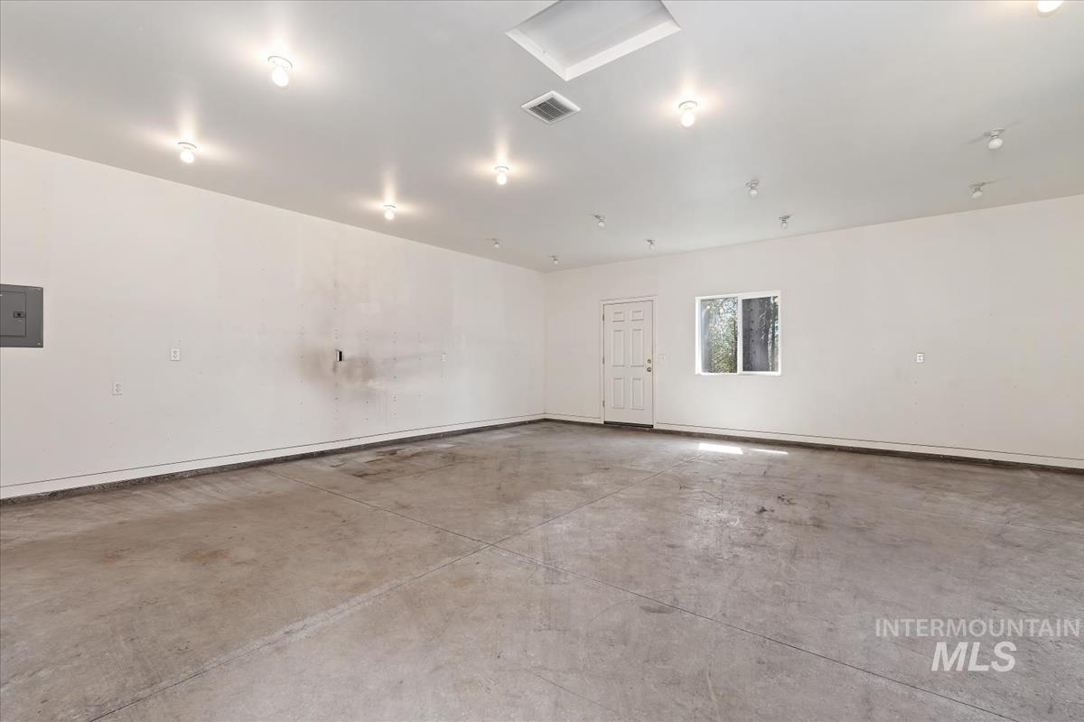 93 Blue Shadow Property Photo 47