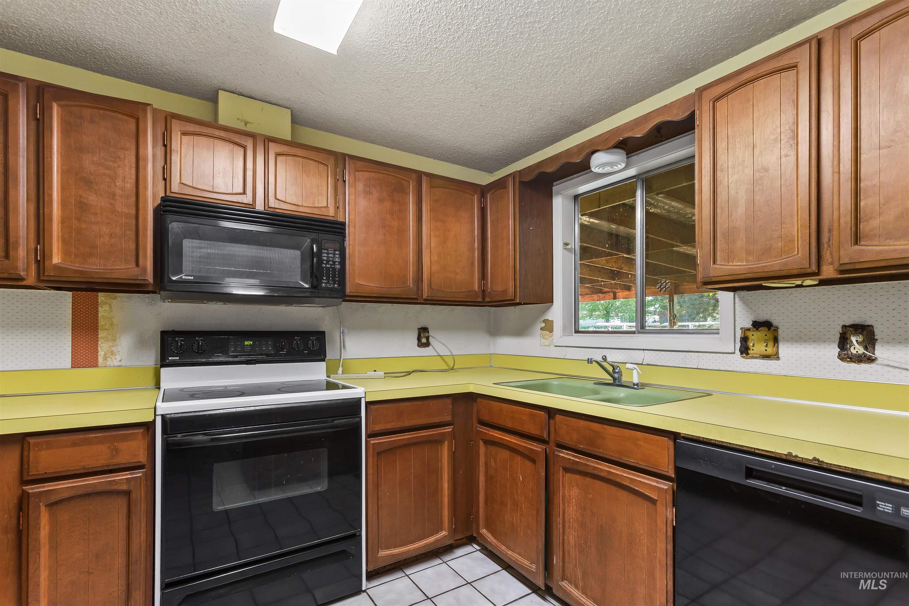 3709 11th Street Property Photo 2