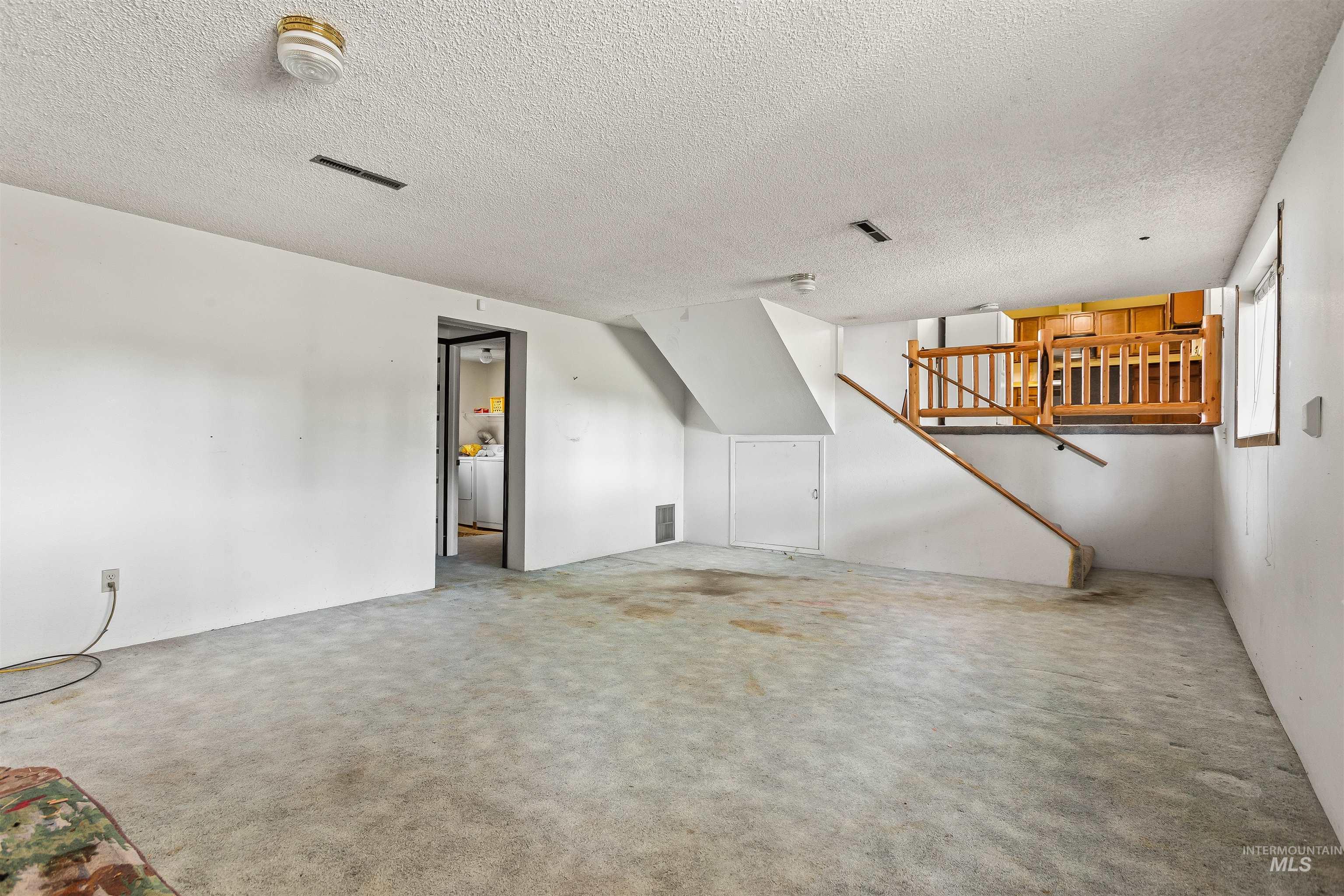 3709 11th Street Property Photo 16