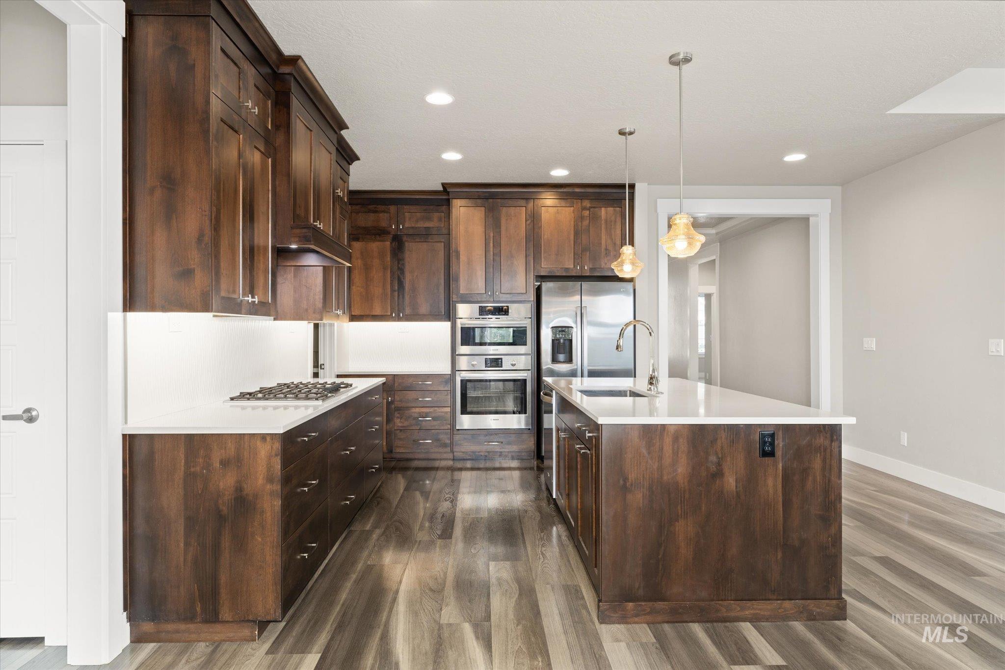 8087 Tandy Cove St Property Photo 11