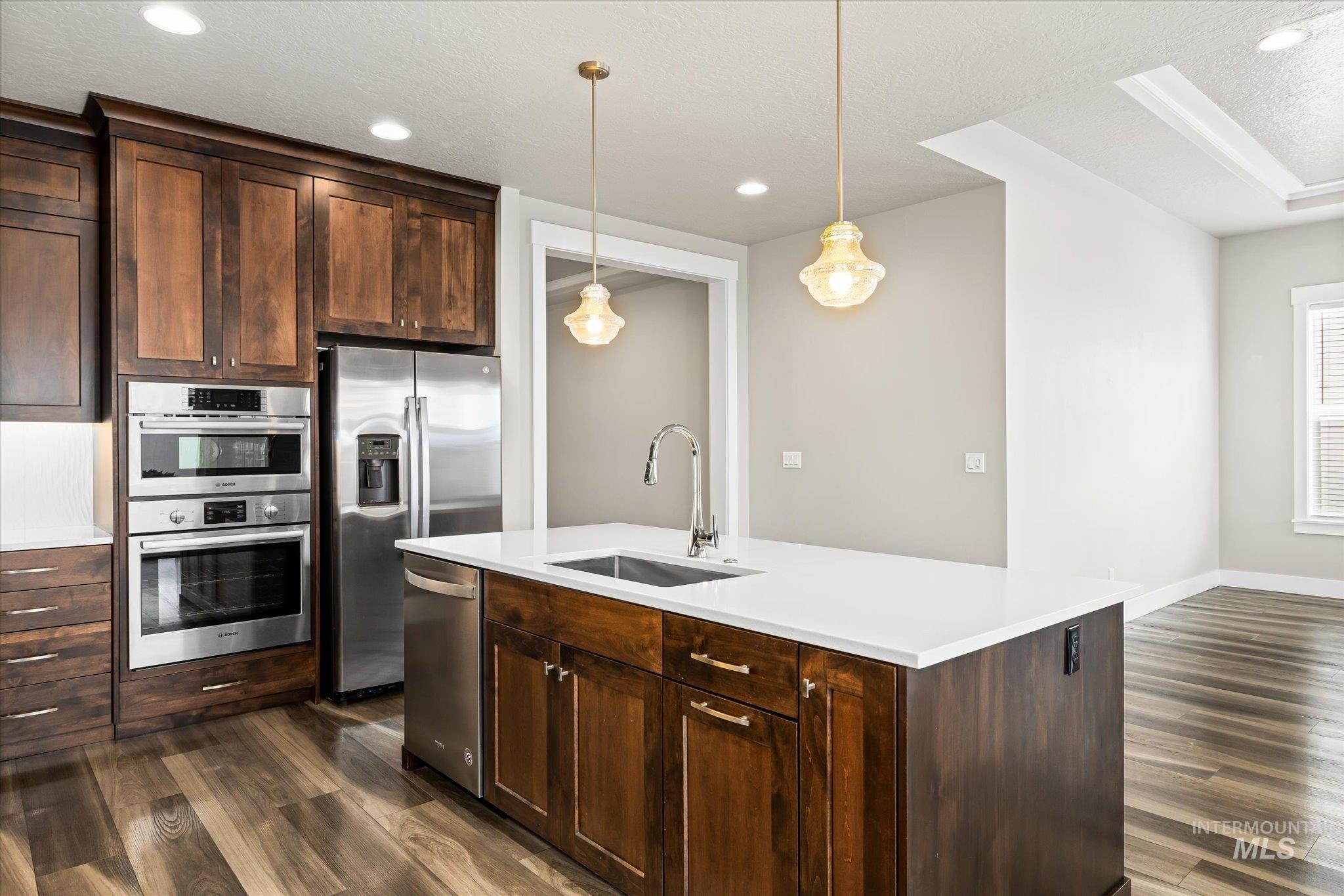 8087 Tandy Cove St Property Photo 12