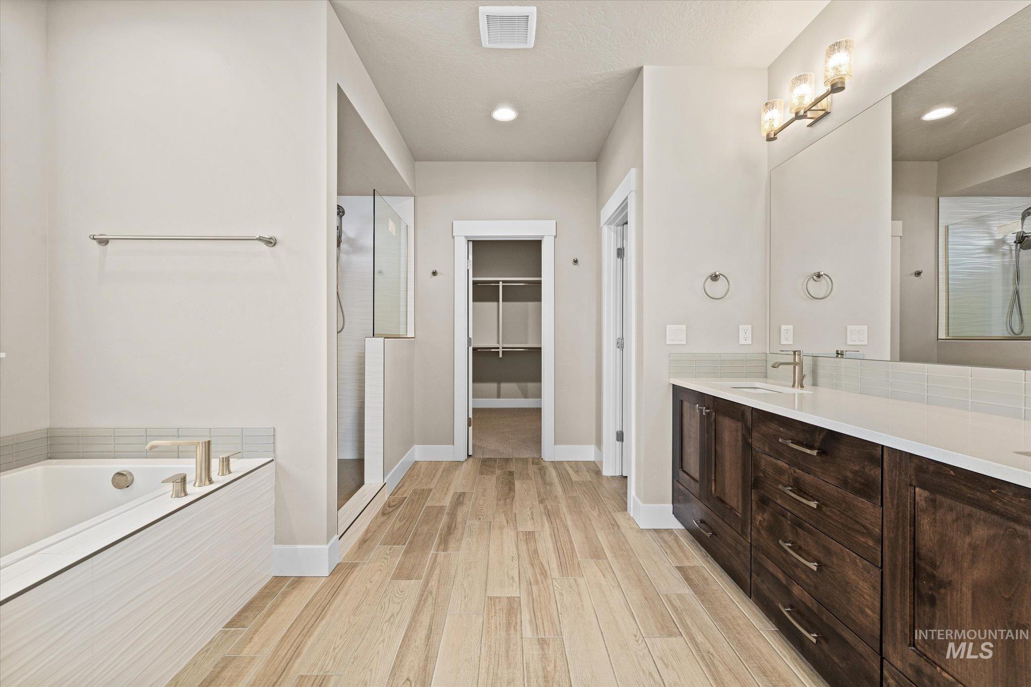 8087 Tandy Cove St Property Photo 21