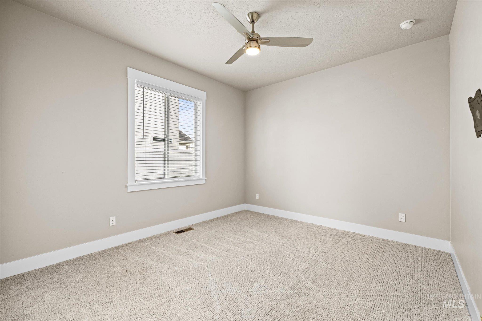 8087 Tandy Cove St Property Photo 32