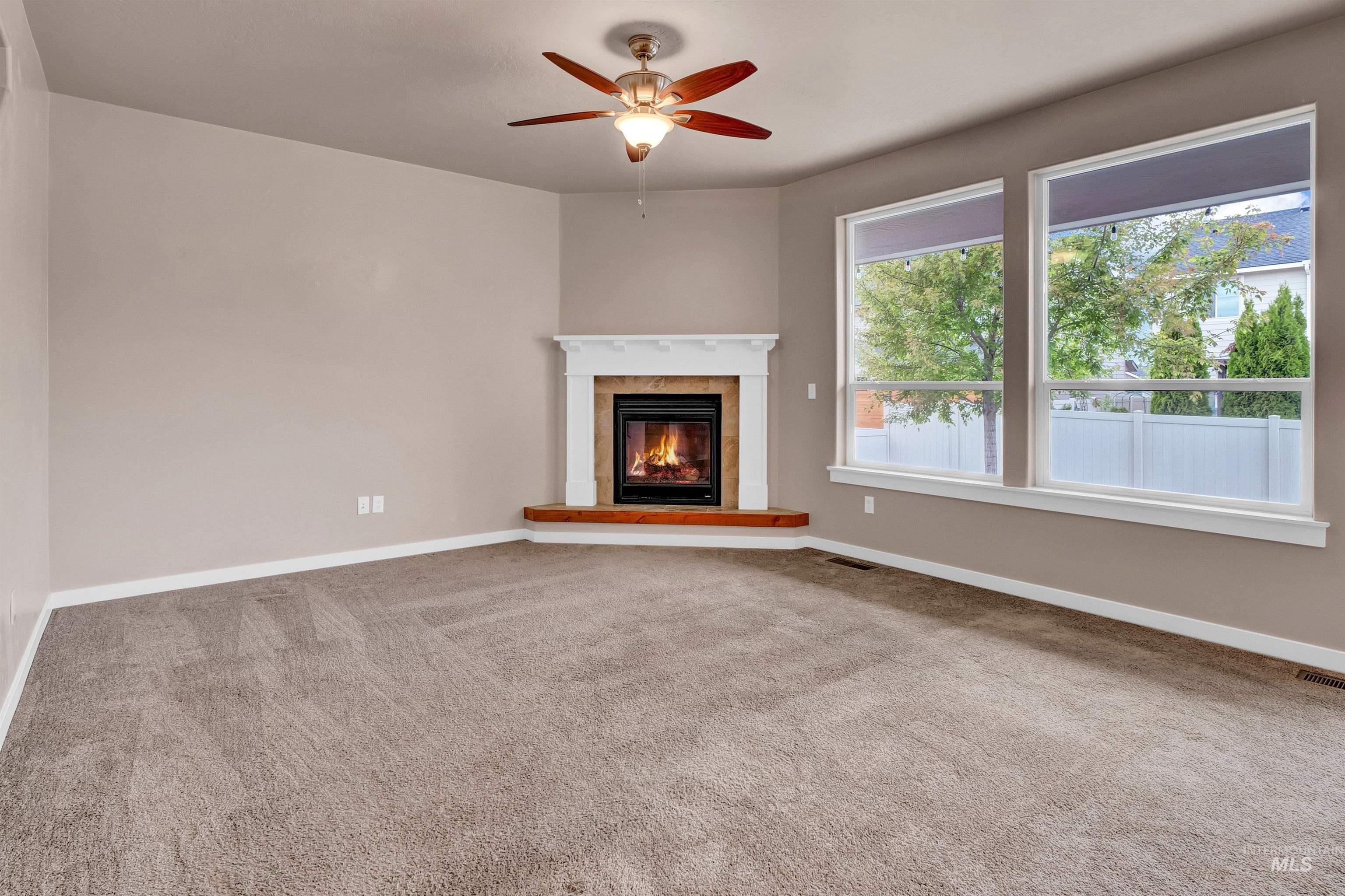 684 E Ionia Drive Property Photo 13