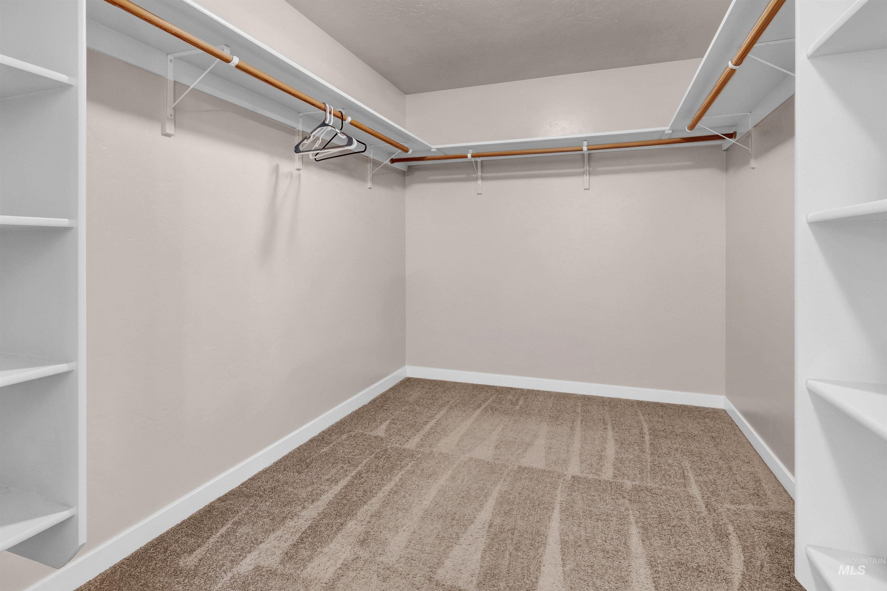 684 E Ionia Drive Property Photo 30