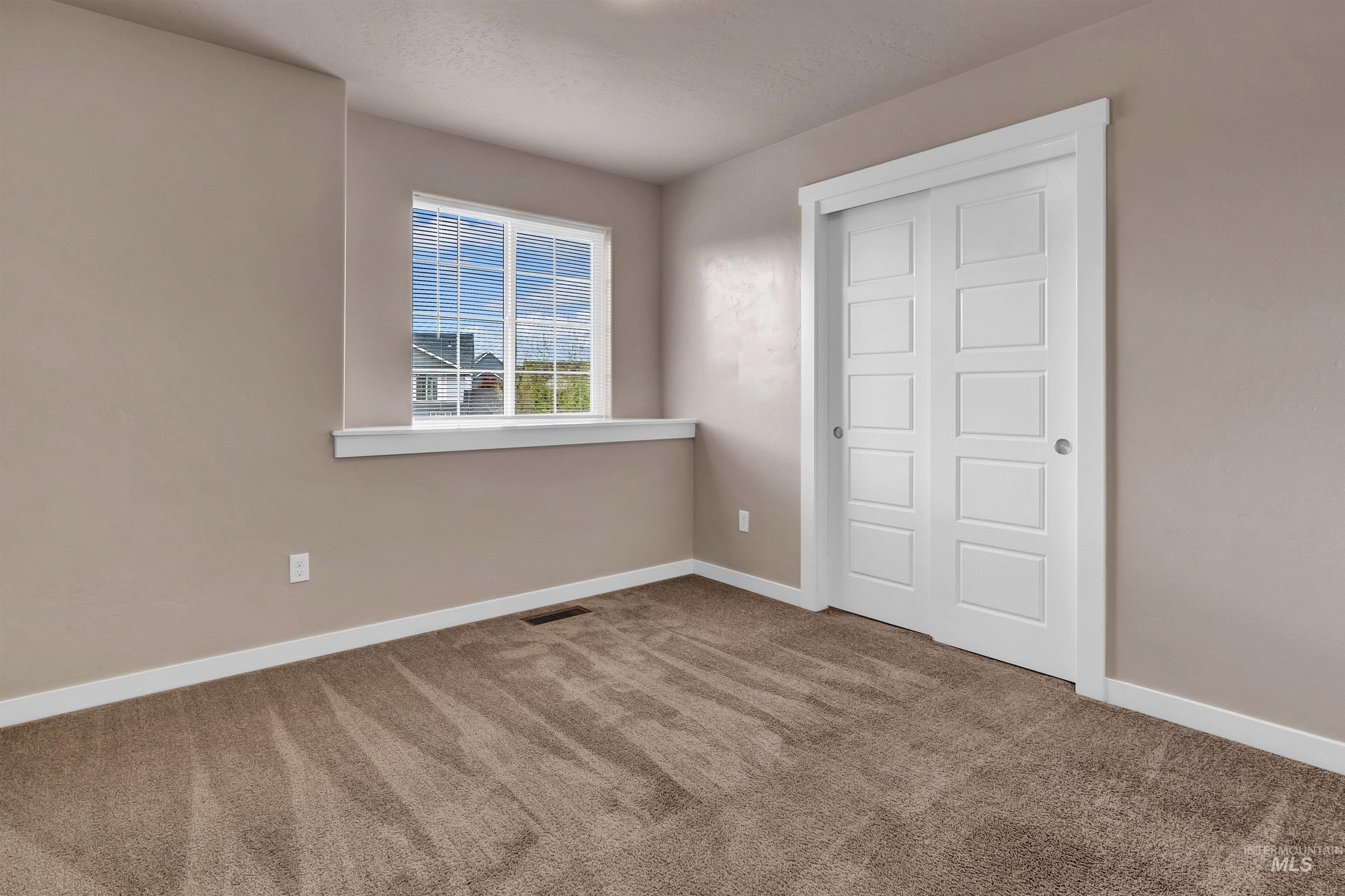 684 E Ionia Drive Property Photo 31