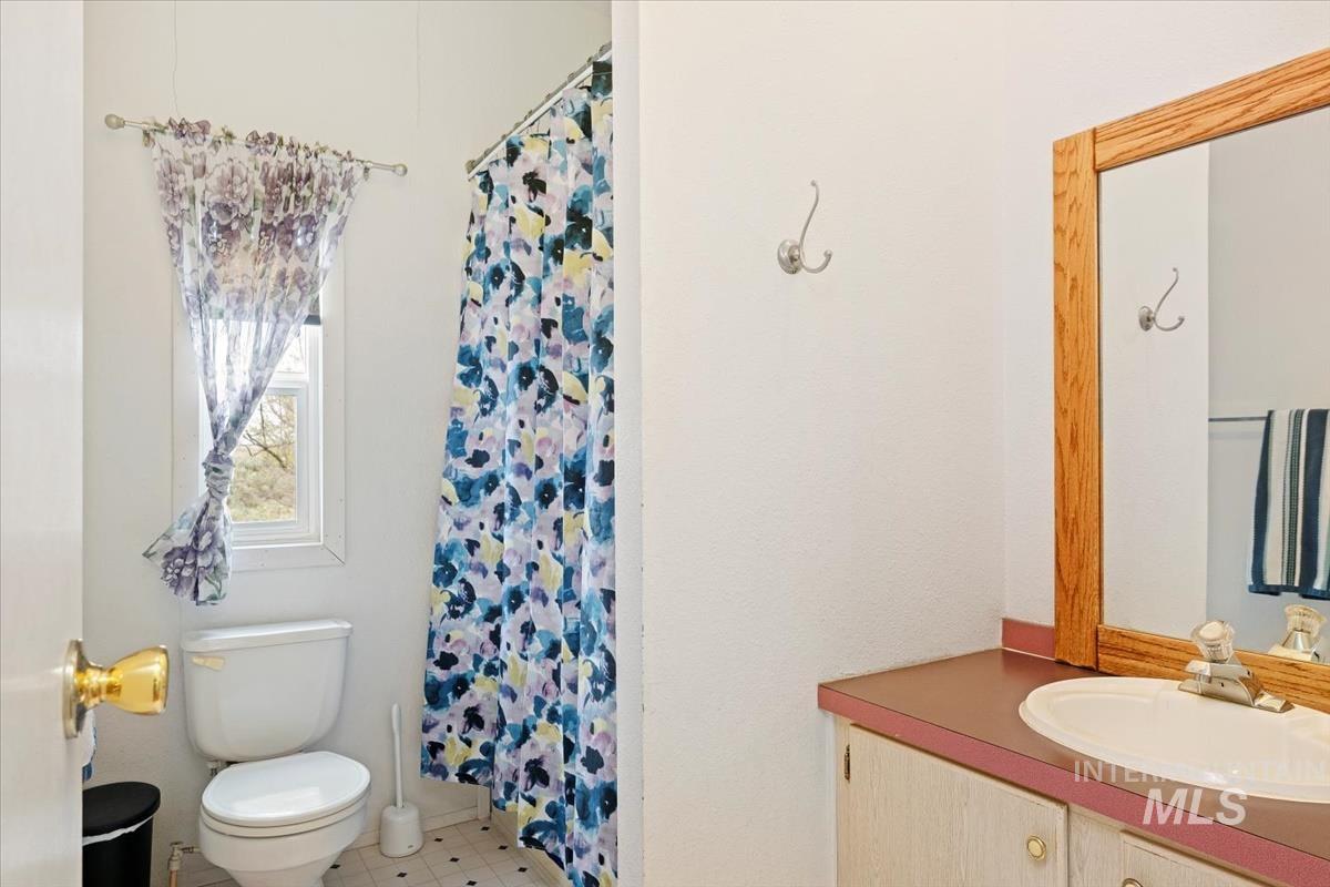919 E Baseline Road Property Photo 21