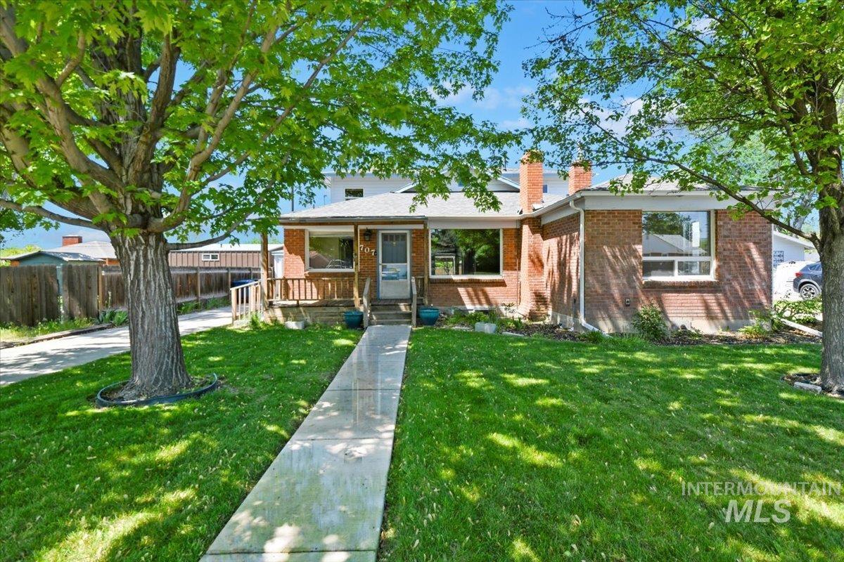 707 S Scott Street Property Photo