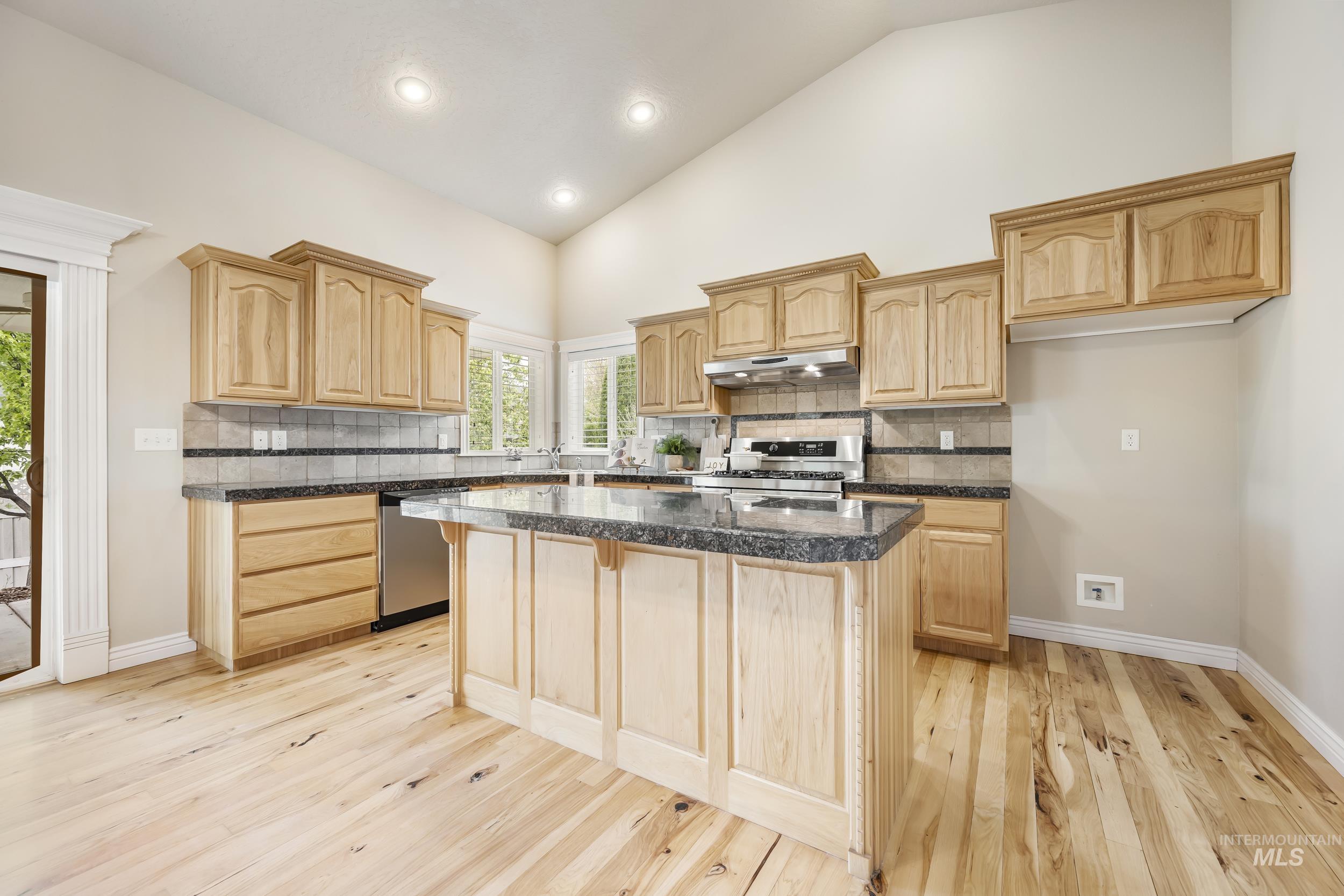 9950 W Blackpool Dr. Property Photo 18