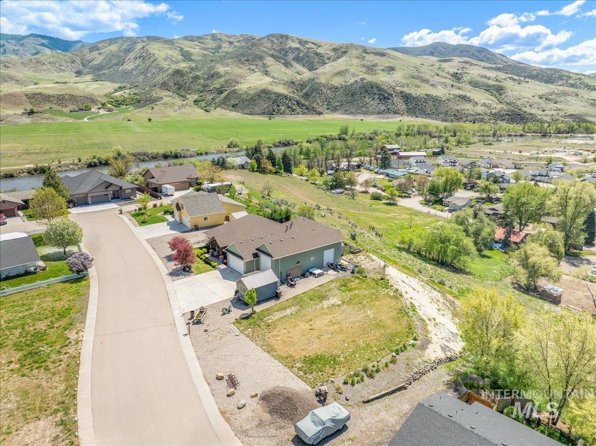 Tbd Riverside Dr. Property Photo 1