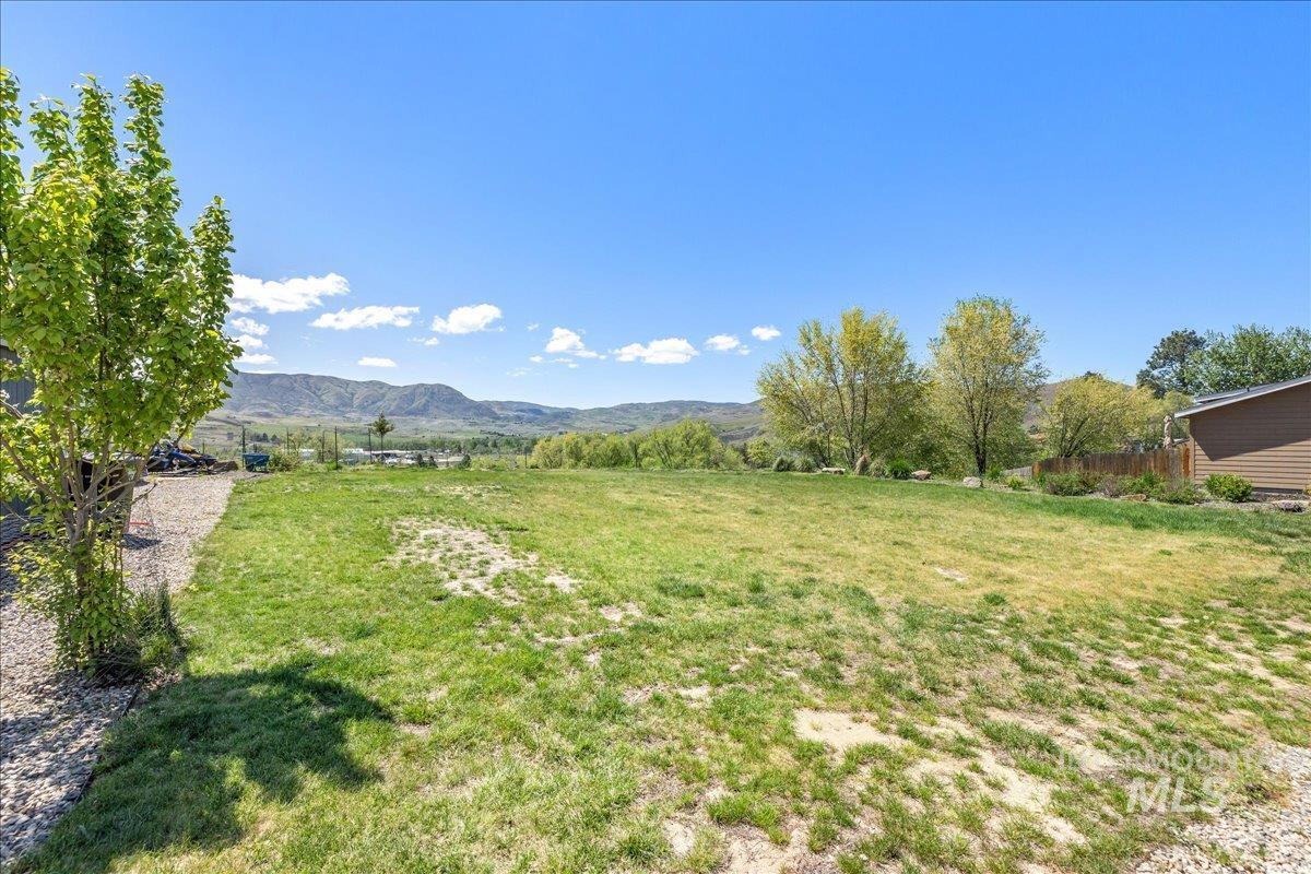Tbd Riverside Dr. Property Photo 3