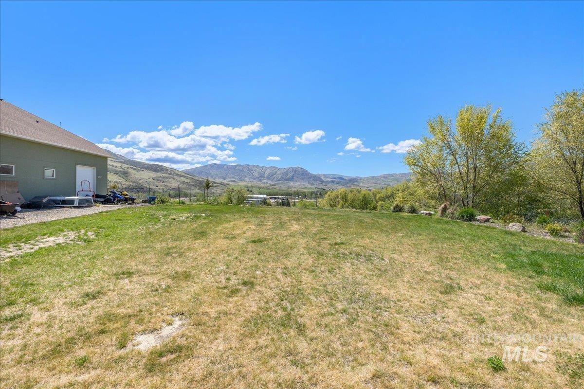 Tbd Riverside Dr. Property Photo 4