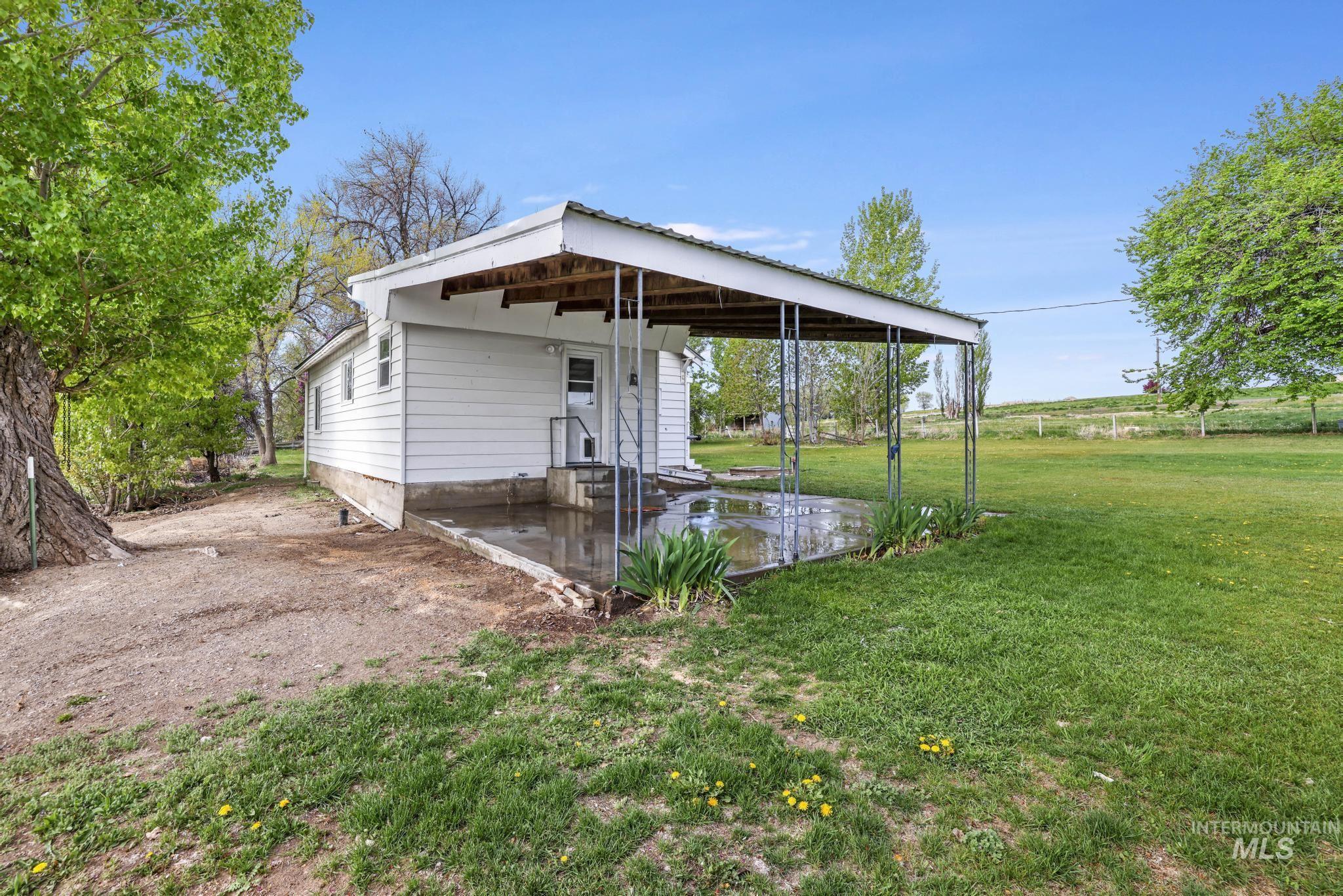 4576 N 900 E Property Photo 3