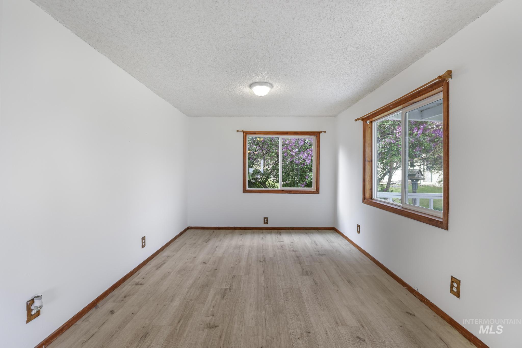 4576 N 900 E Property Photo 8