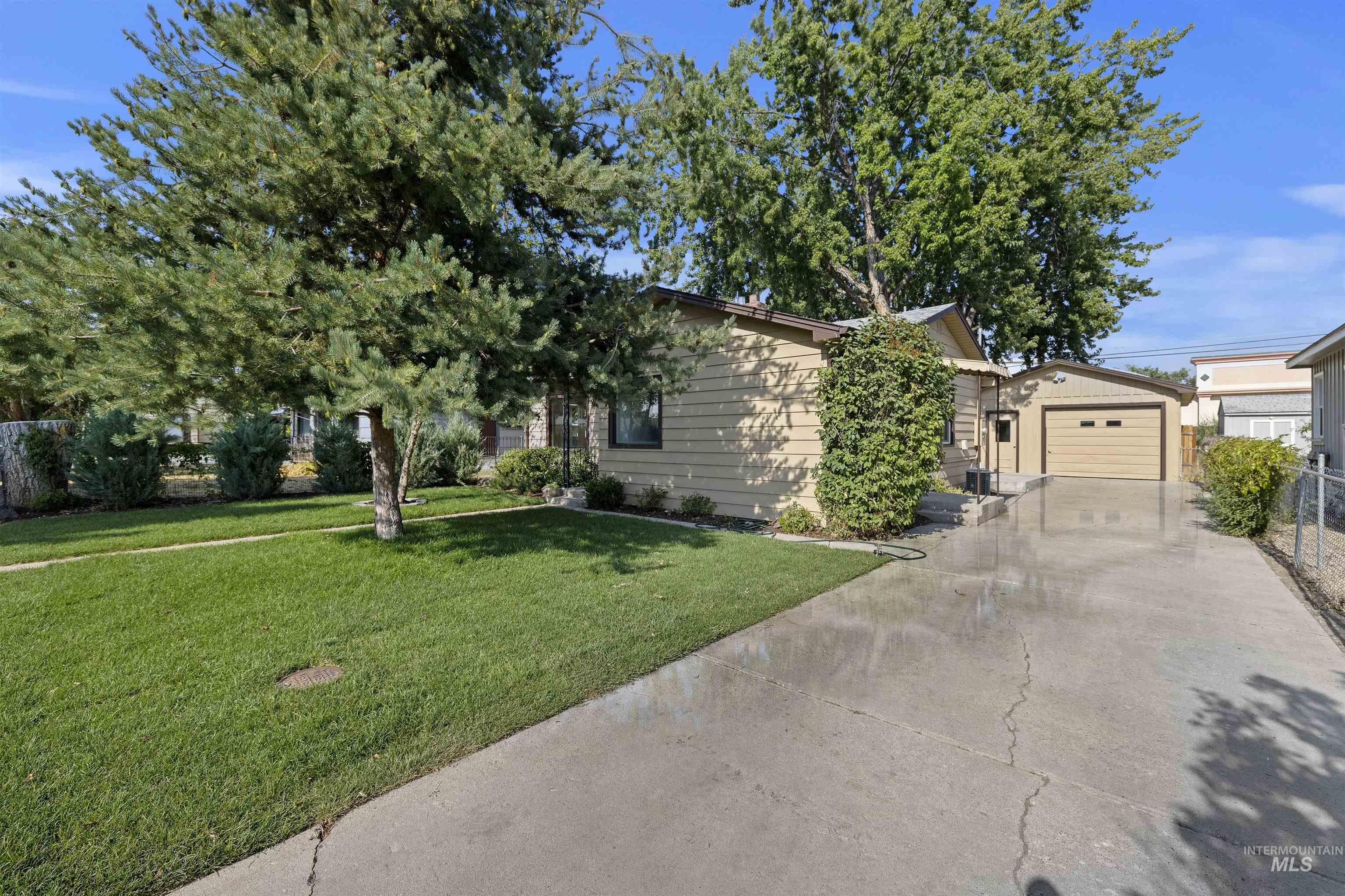 1404 S Newell Street Property Photo