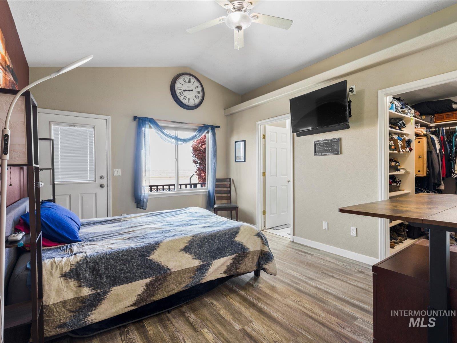 20804 Whittier Drive Property Photo 18