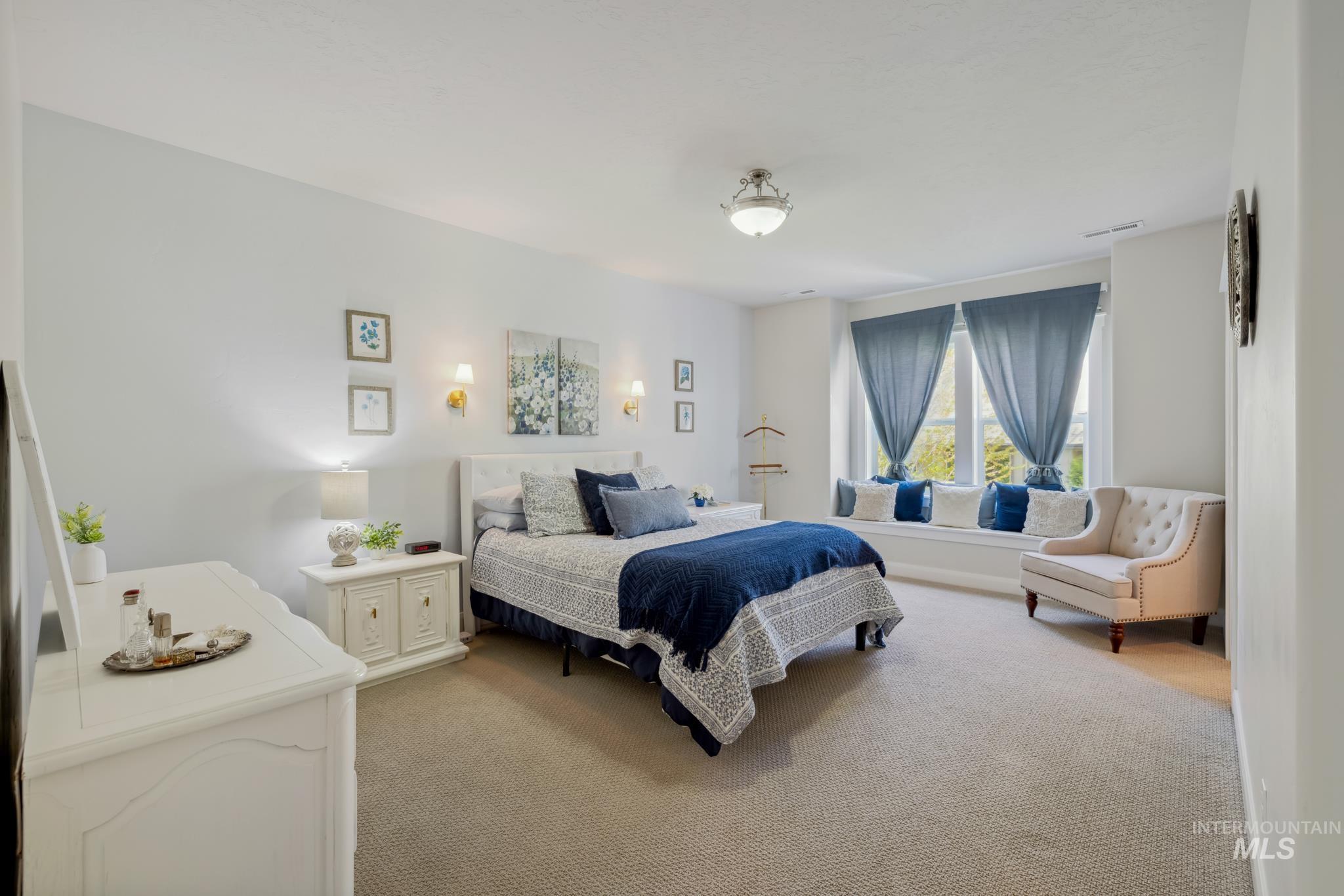 12371 S Abbott Downing Way Property Photo 18